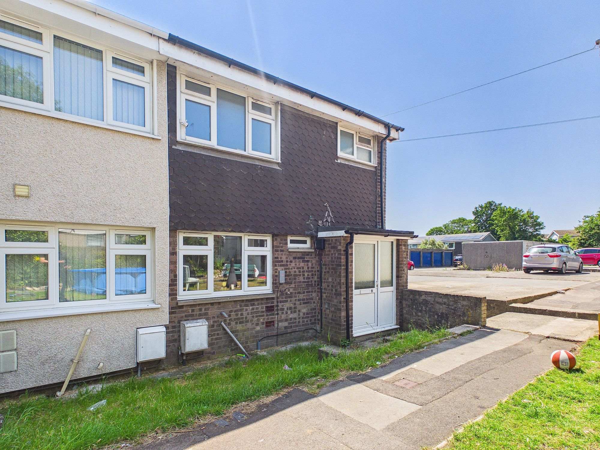 Berry Court, Boverton, CF61