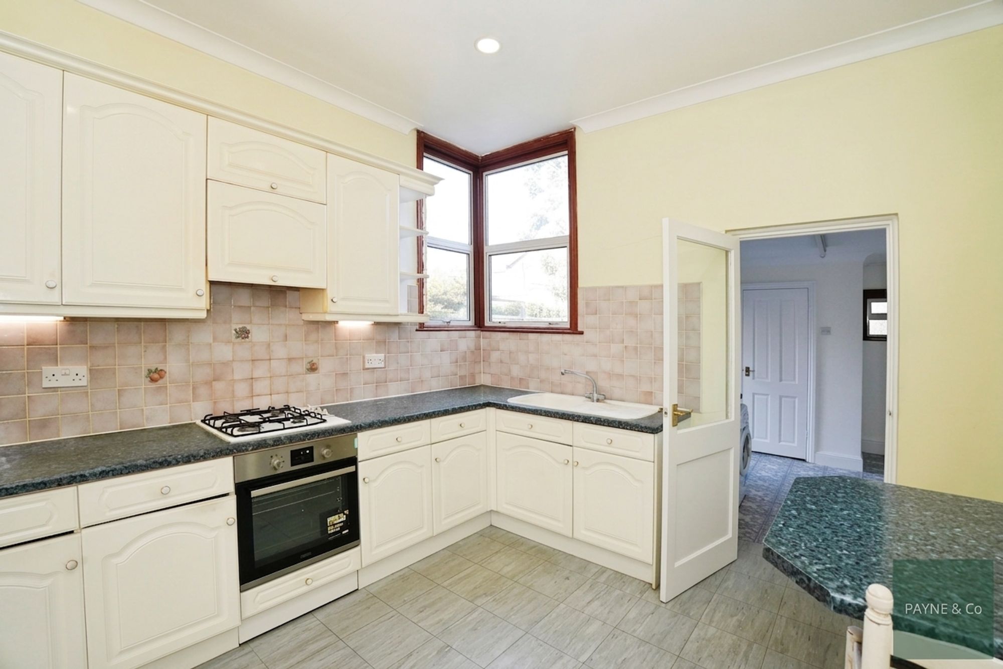 Ranelagh Gardens, Ilford, IG1