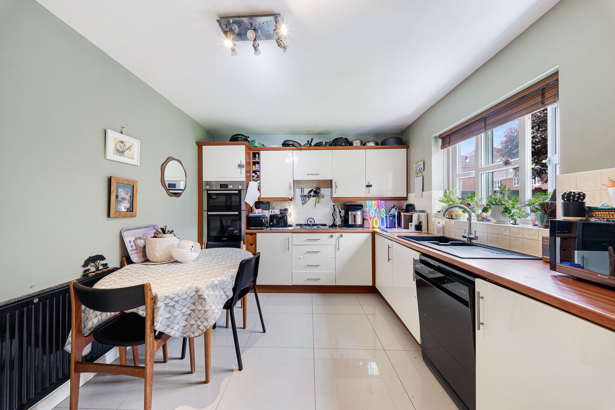 Roscommon Way, Widnes, WA8