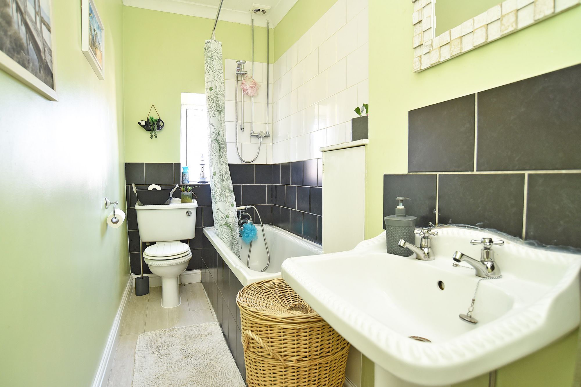 Poplar Grove, Harrogate, HG1