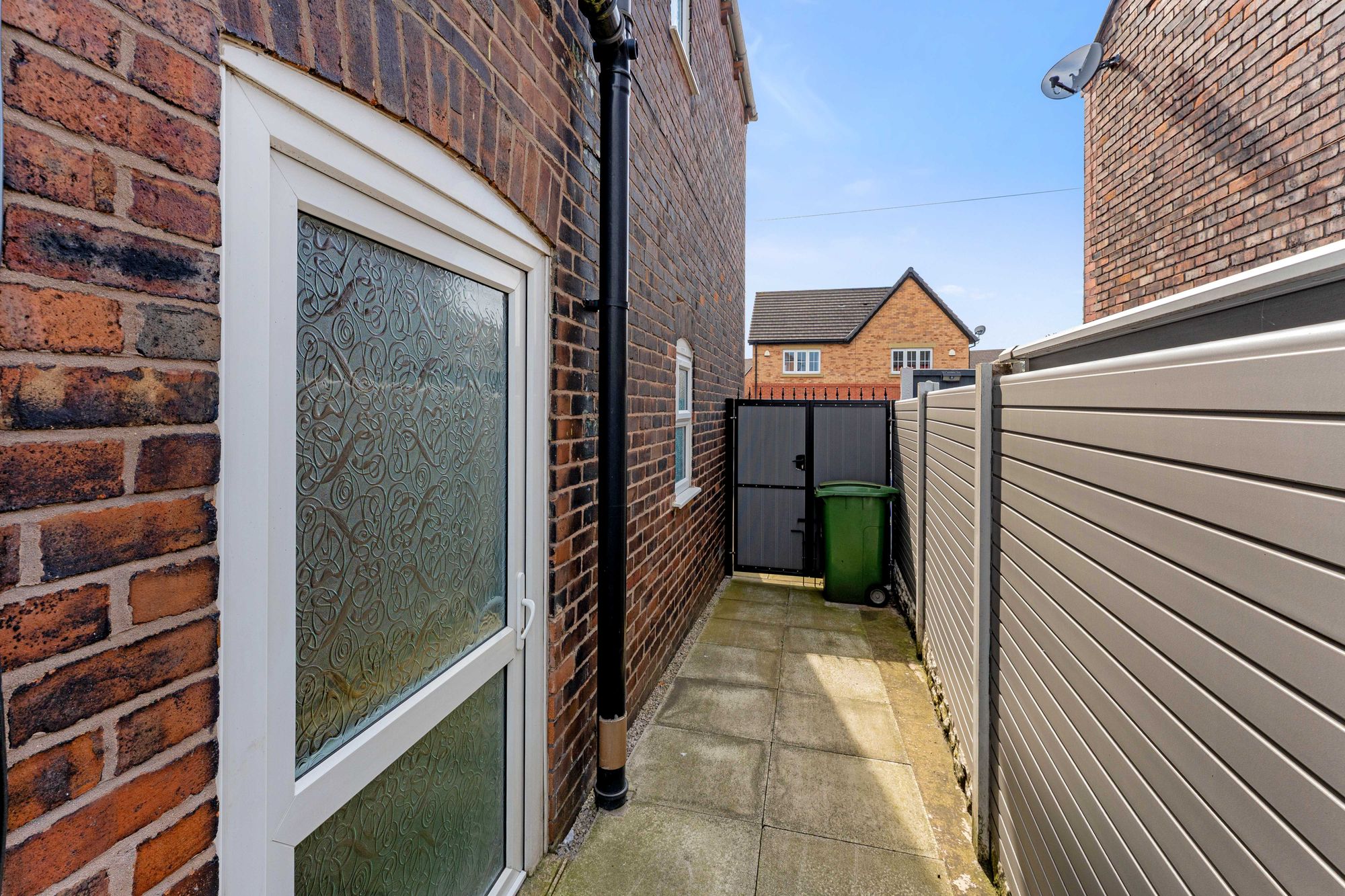 Page Lane, Widnes, WA8