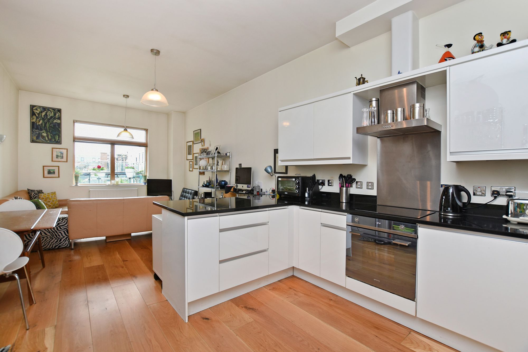 Kingsgate Place NW6