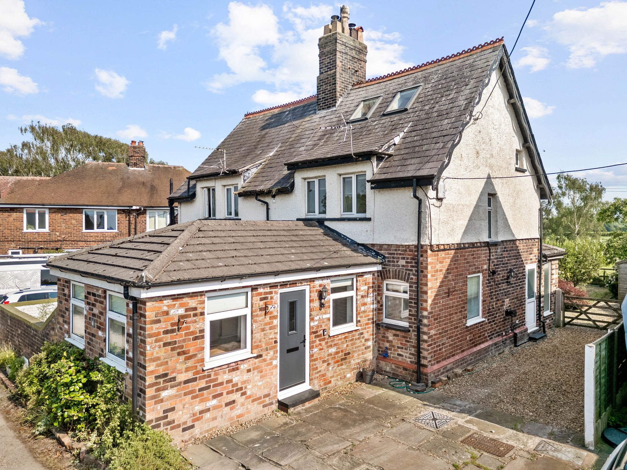 Cliff Lane, Grappenhall, WA4