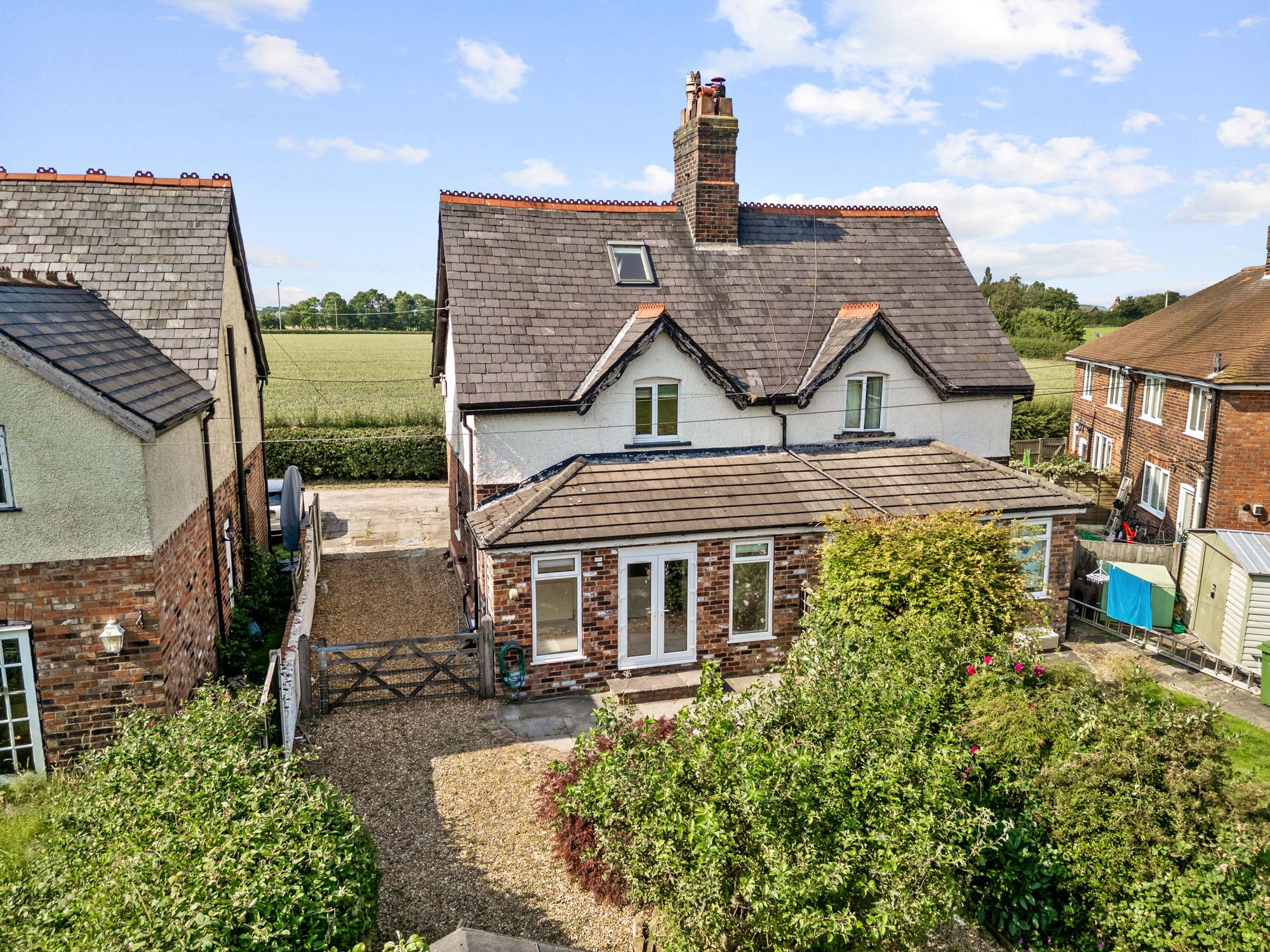 Cliff Lane, Grappenhall, WA4