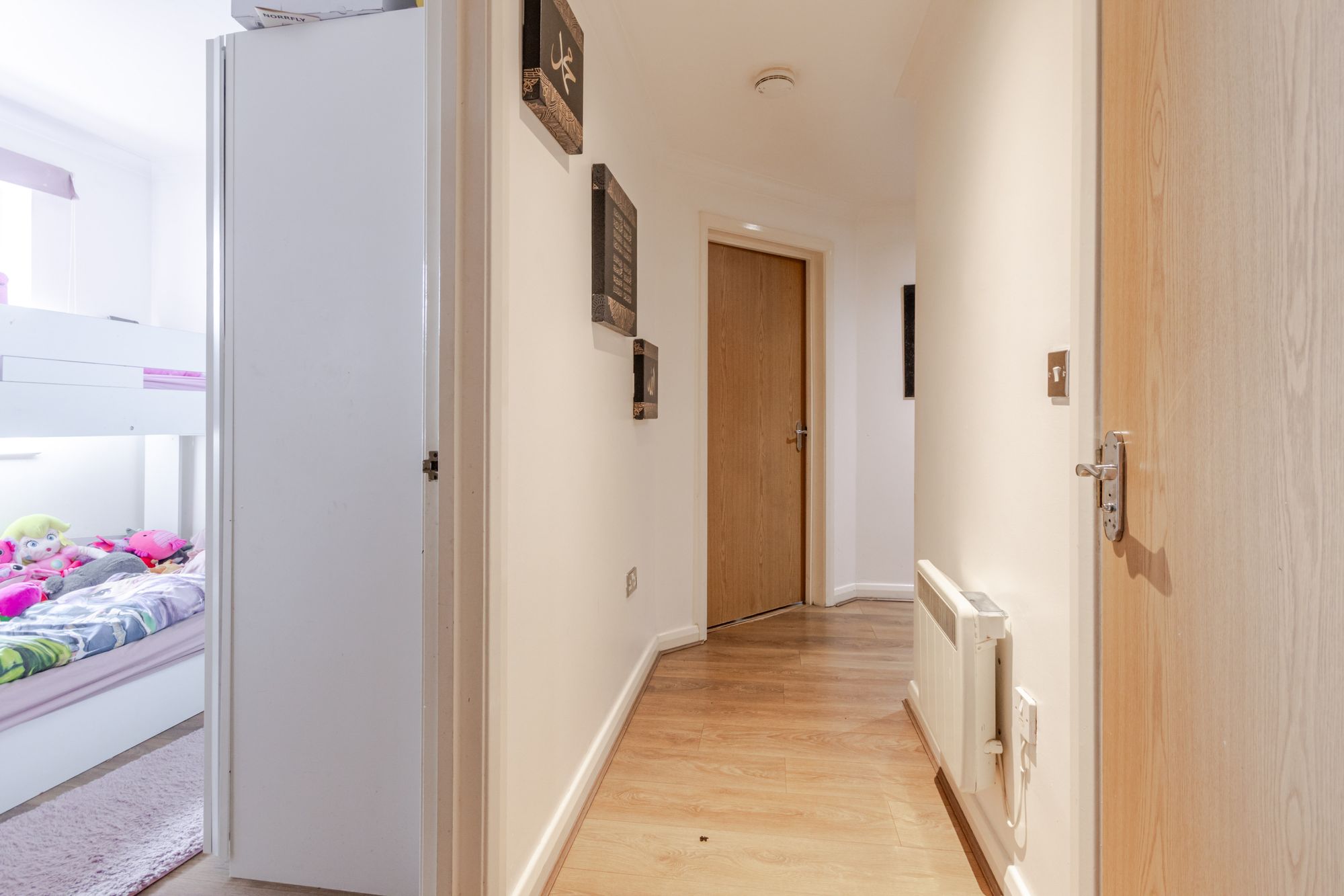 Interior photo 3 of Uxbridge Road