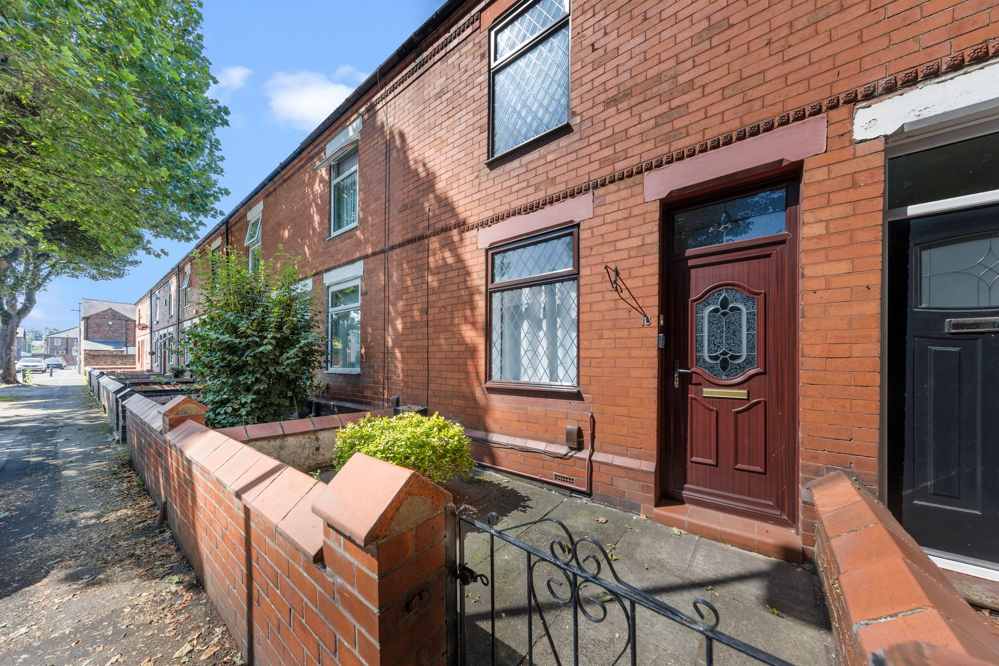 Pinewood Avenue, Warrington, WA1