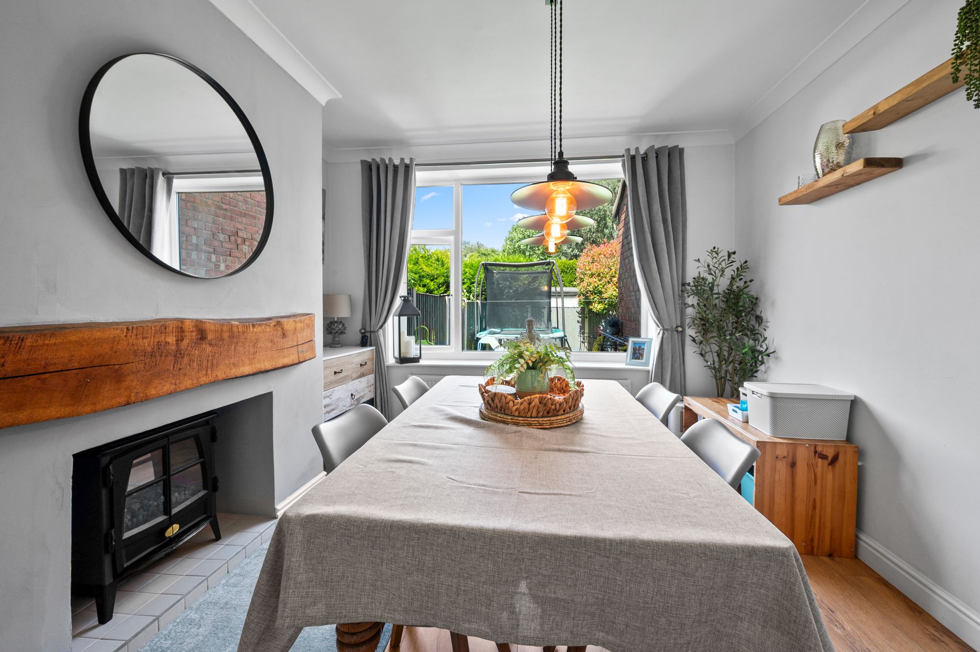 Limetree Avenue, Padgate, WA1