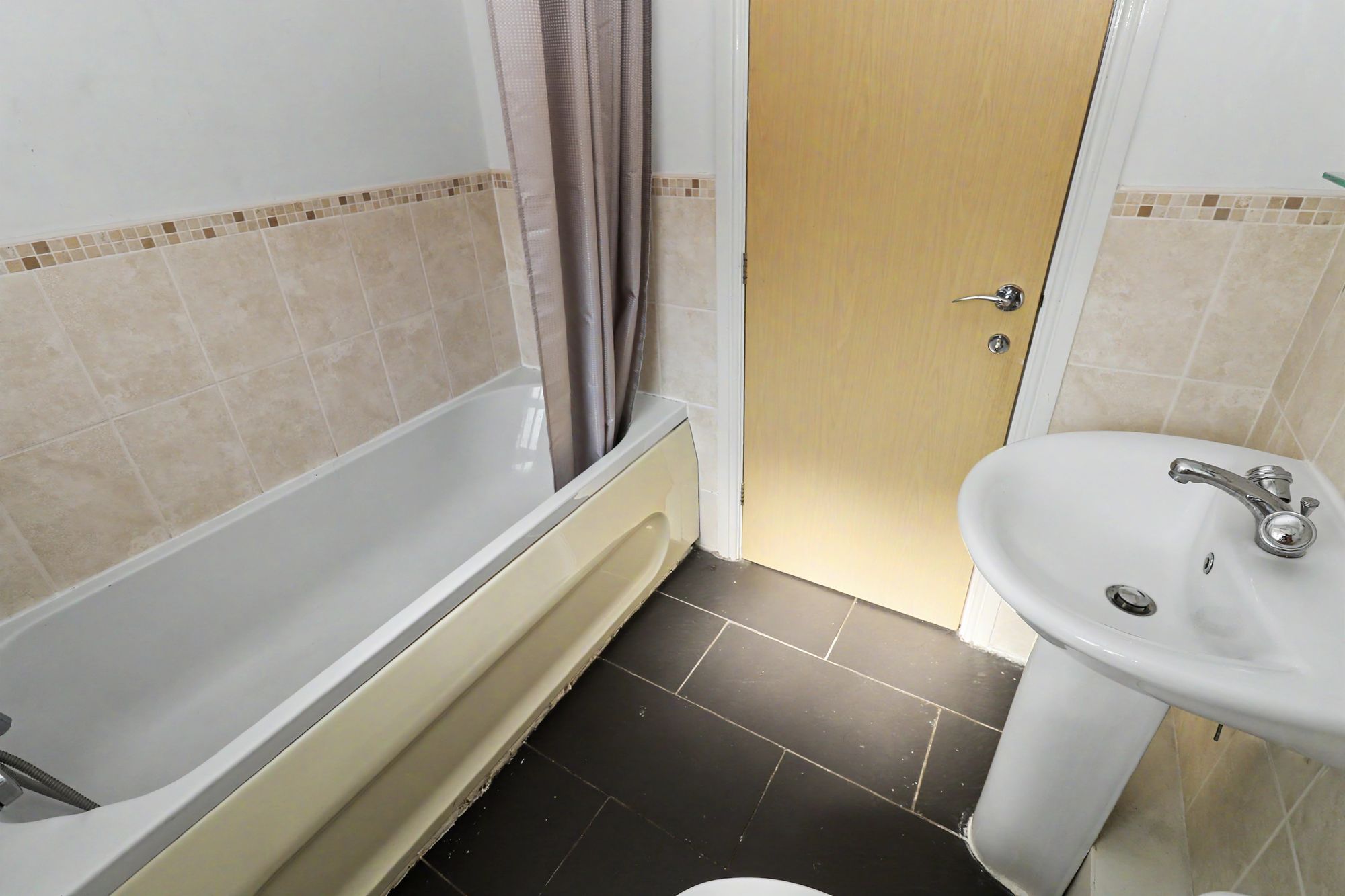 Lowther Crescent, St. Helens, WA10