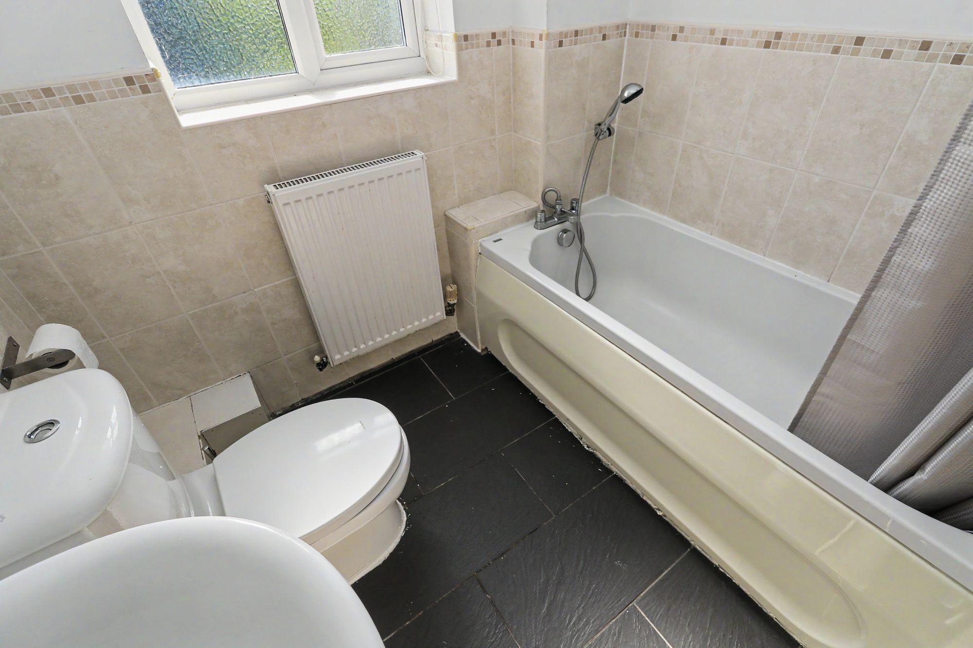 Lowther Crescent, St. Helens, WA10