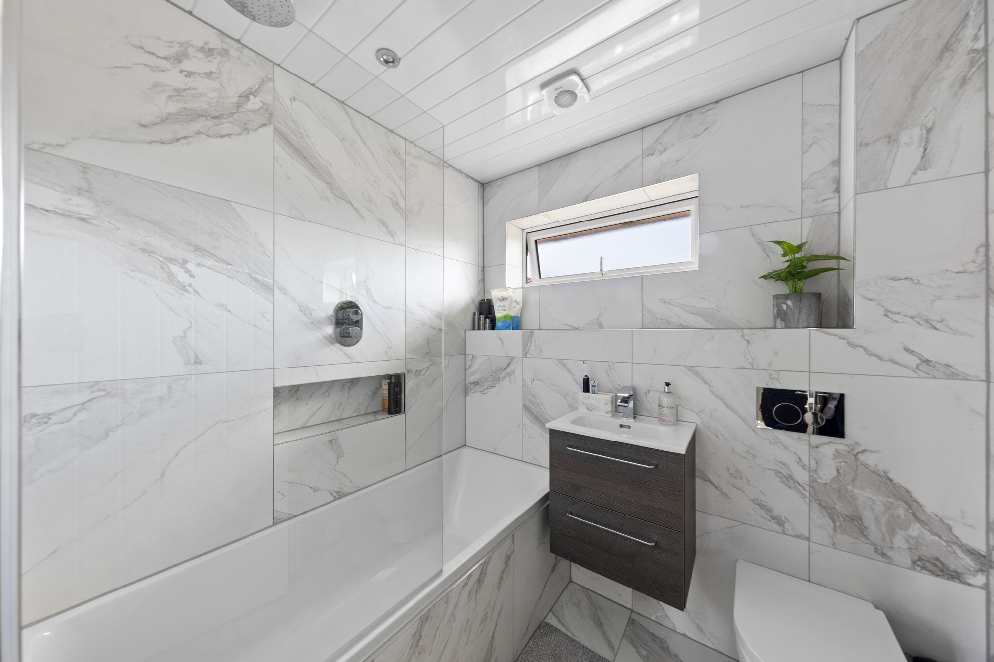 Newbridge Close, Callands, WA5