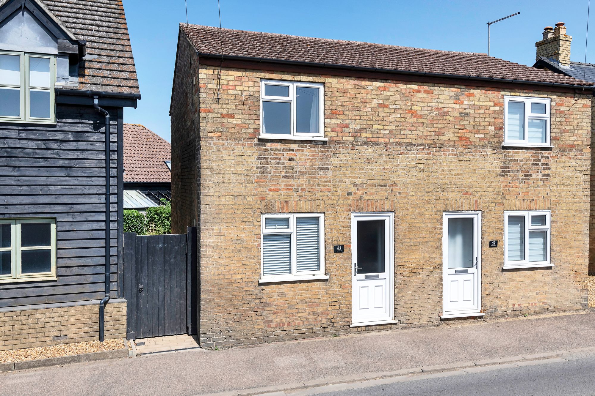 Hop Row, Haddenham, CB6