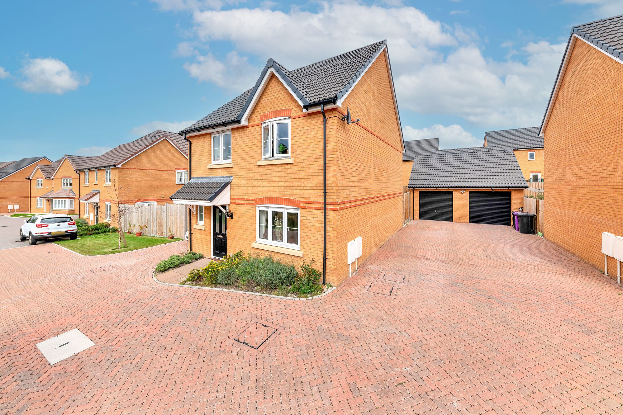 Lambert Way, Royston, SG8