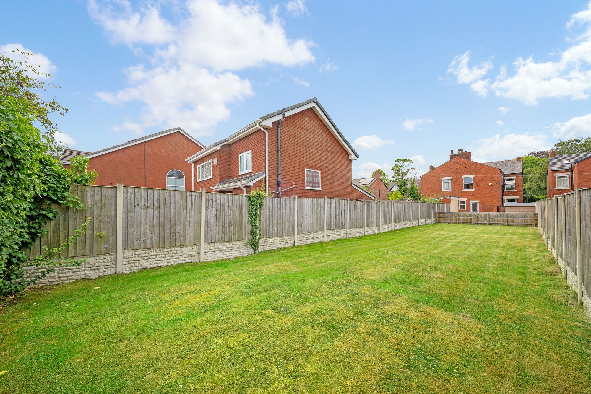 Ditchfield Road, Widnes, WA8
