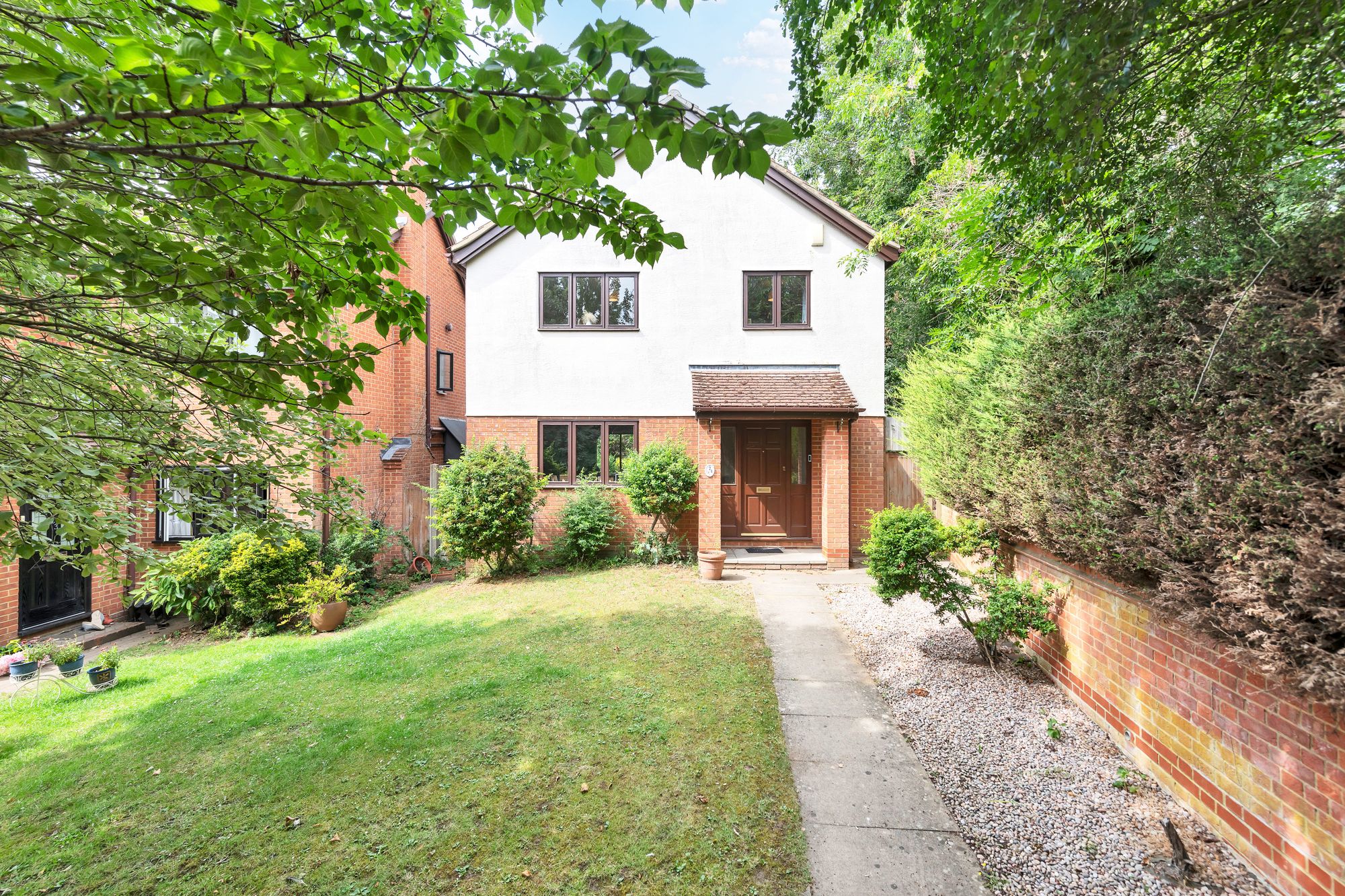 The Hawthorns, Ware, SG12