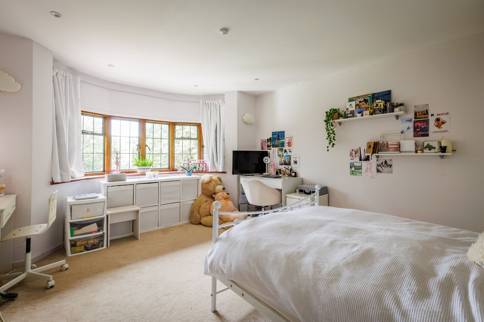 Ballsdown, Chiddingfold, GU8 images