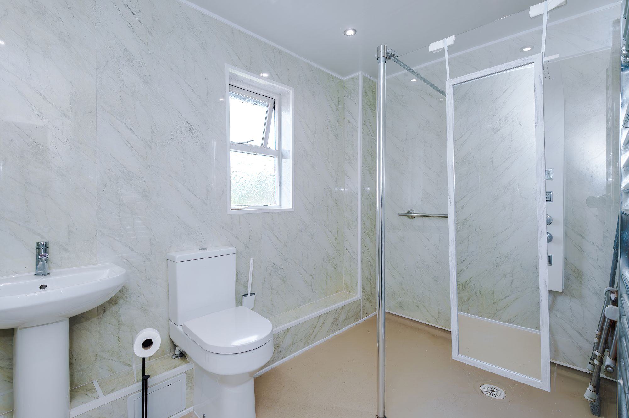 Broadwell Drive, Leigh, WN7