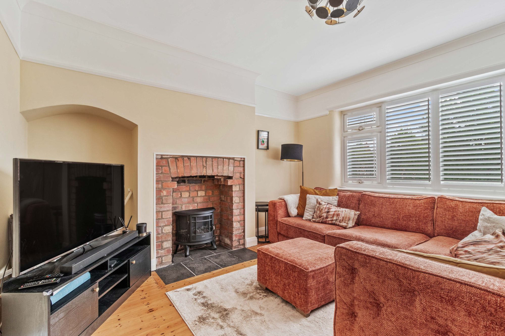 London Road, Stretton, WA4