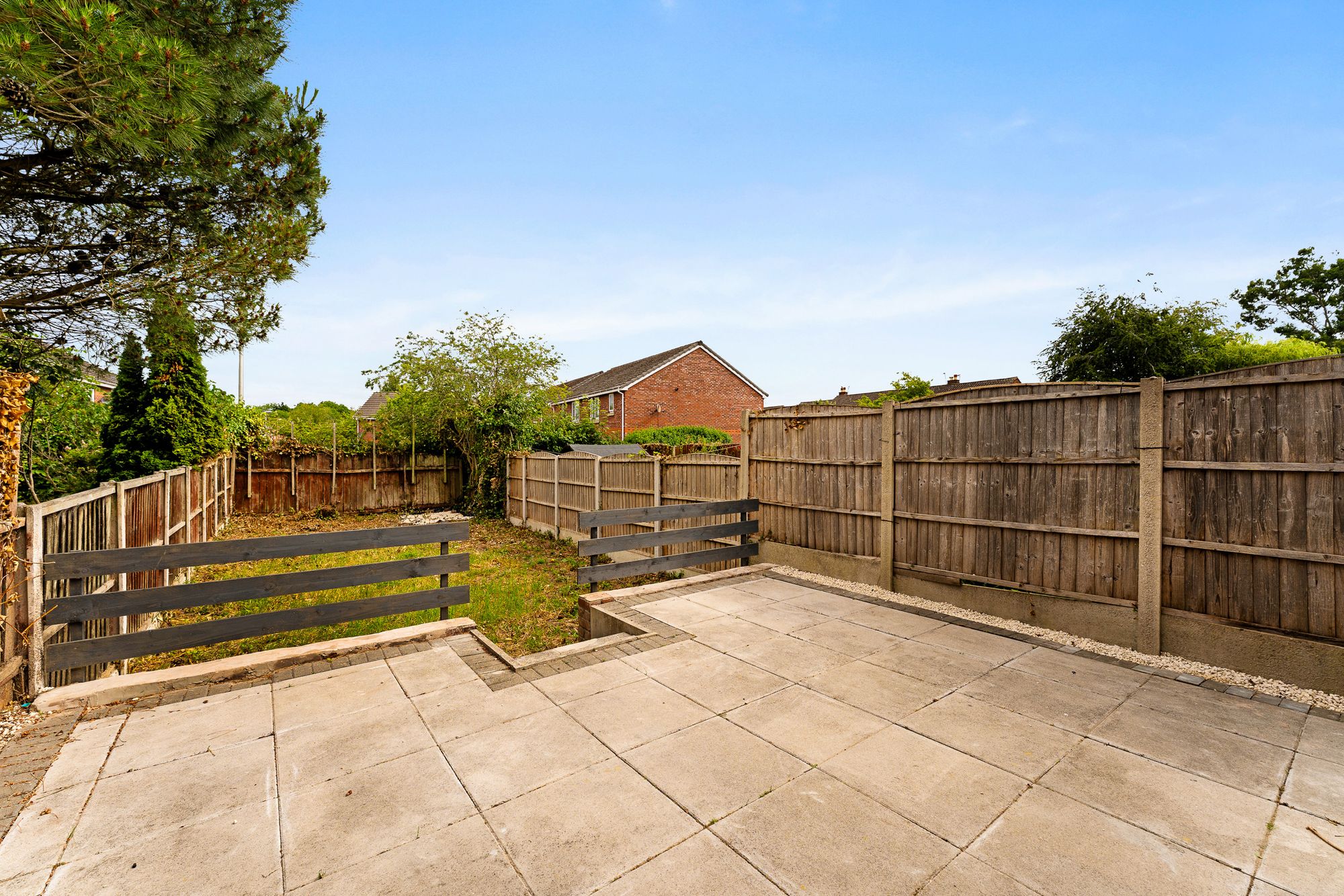 Liverpool Road, Widnes, WA8
