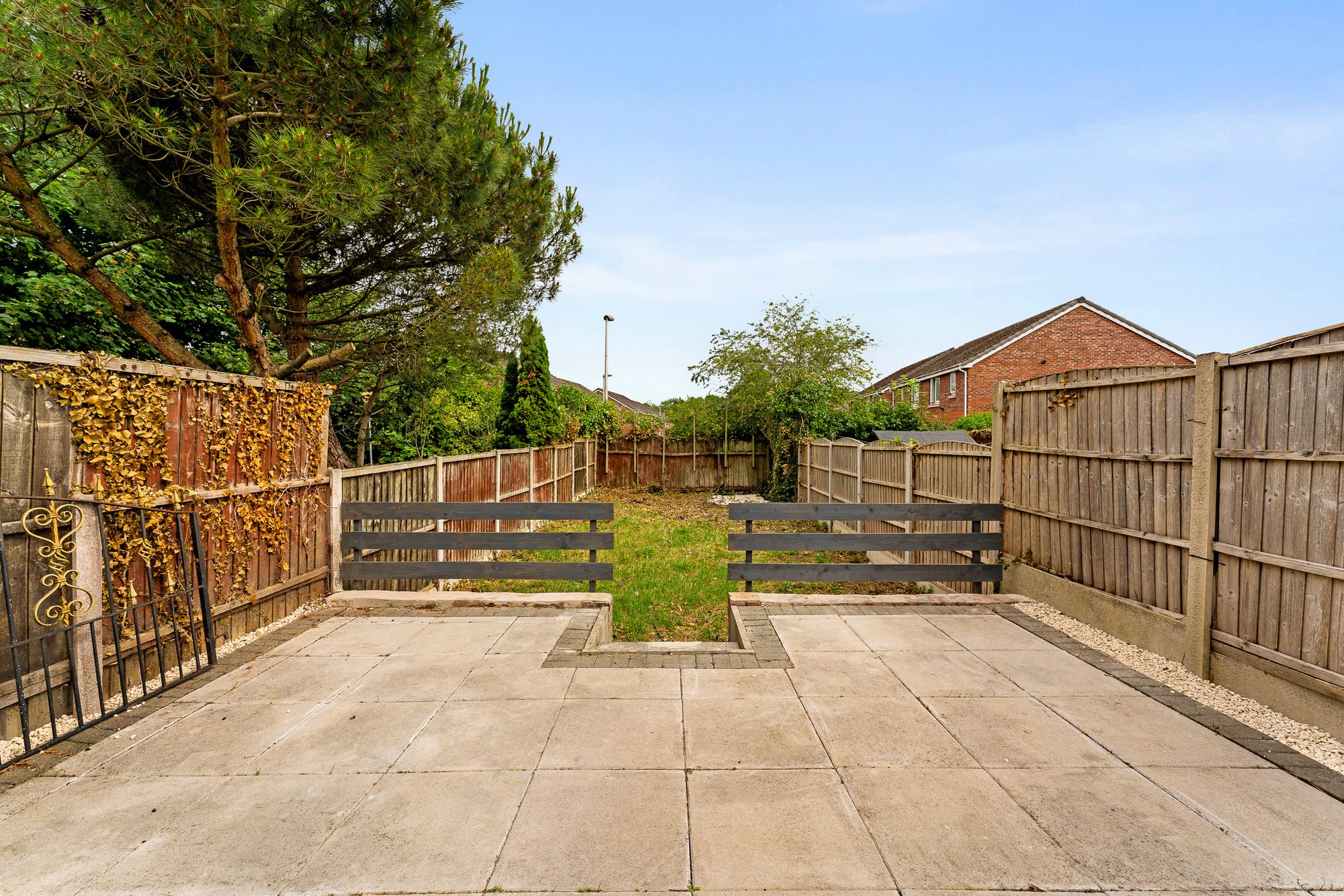 Liverpool Road, Widnes, WA8