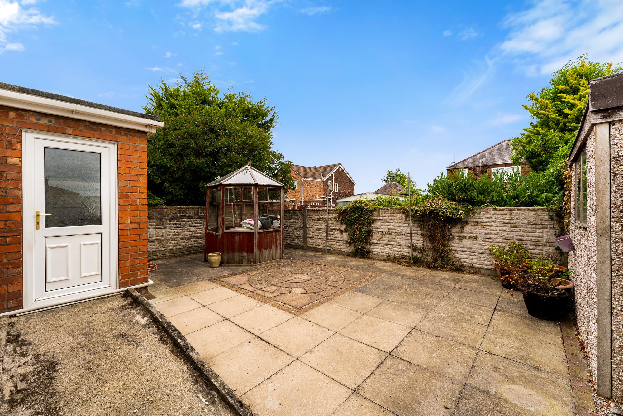 Cleveleys Avenue, Widnes, WA8