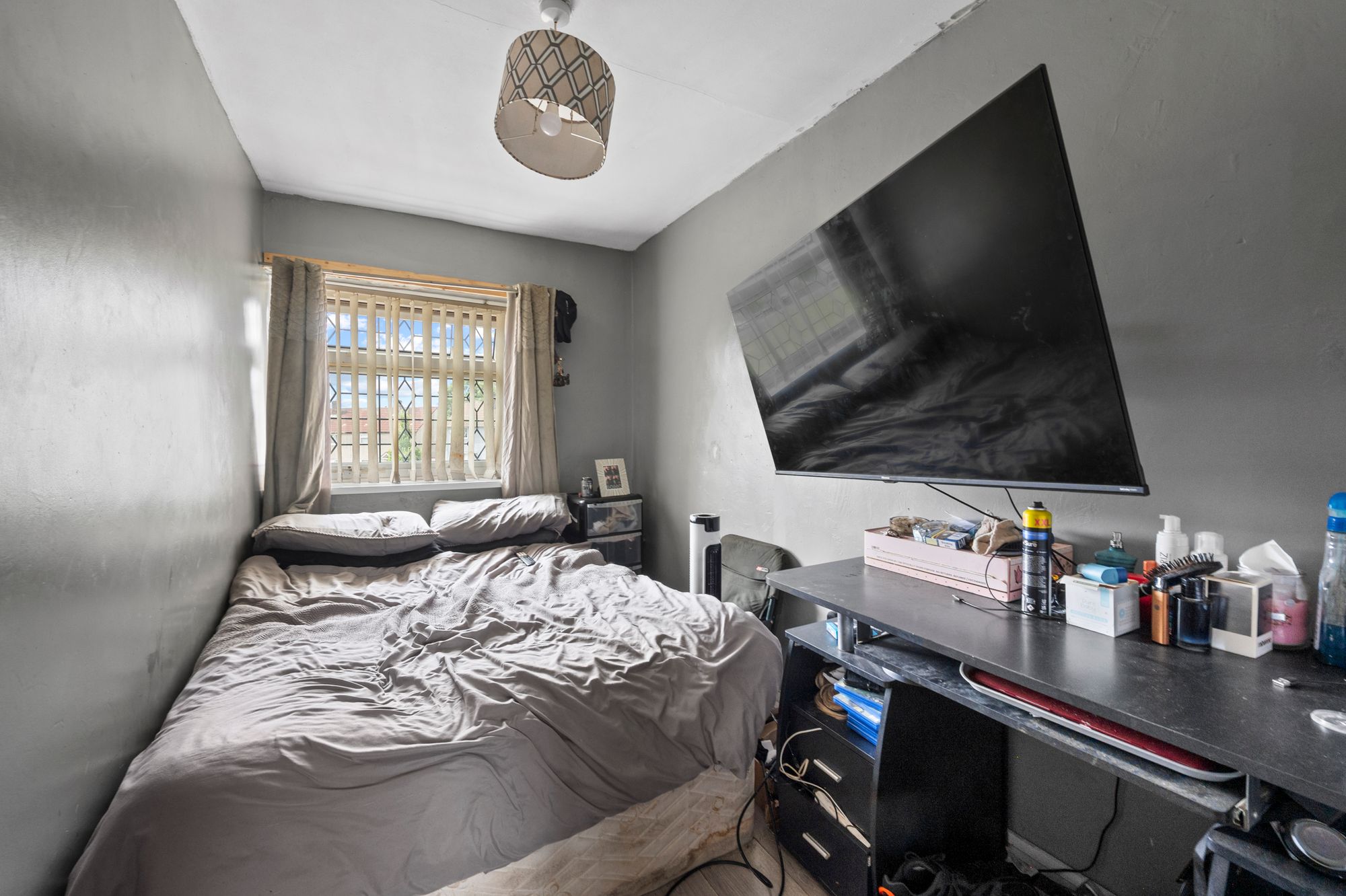 Dennett Road, Prescot, L35