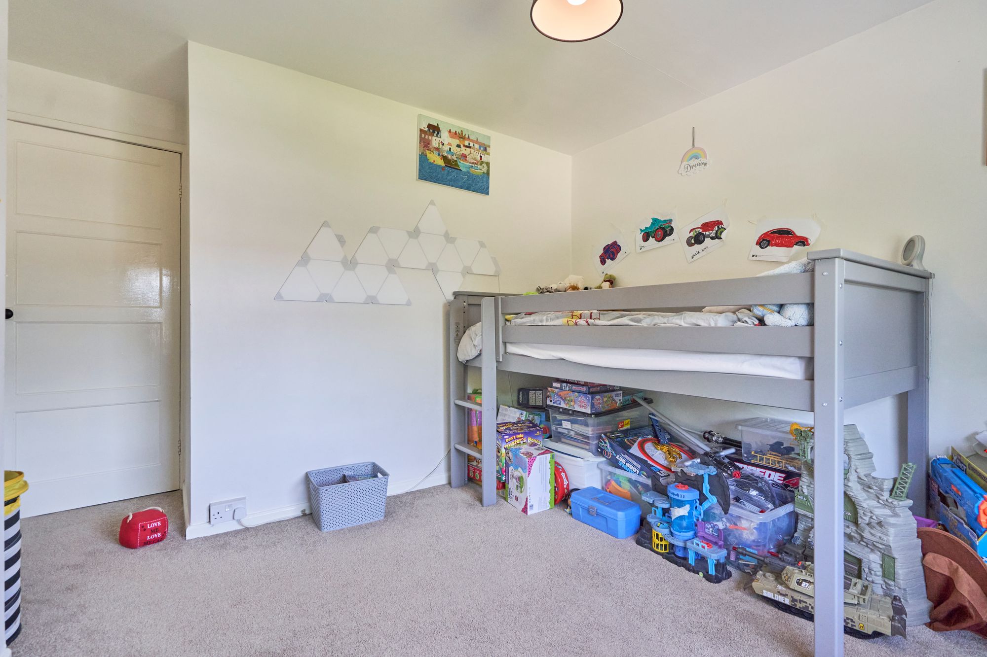 Poplar Avenue, Culcheth, WA3
