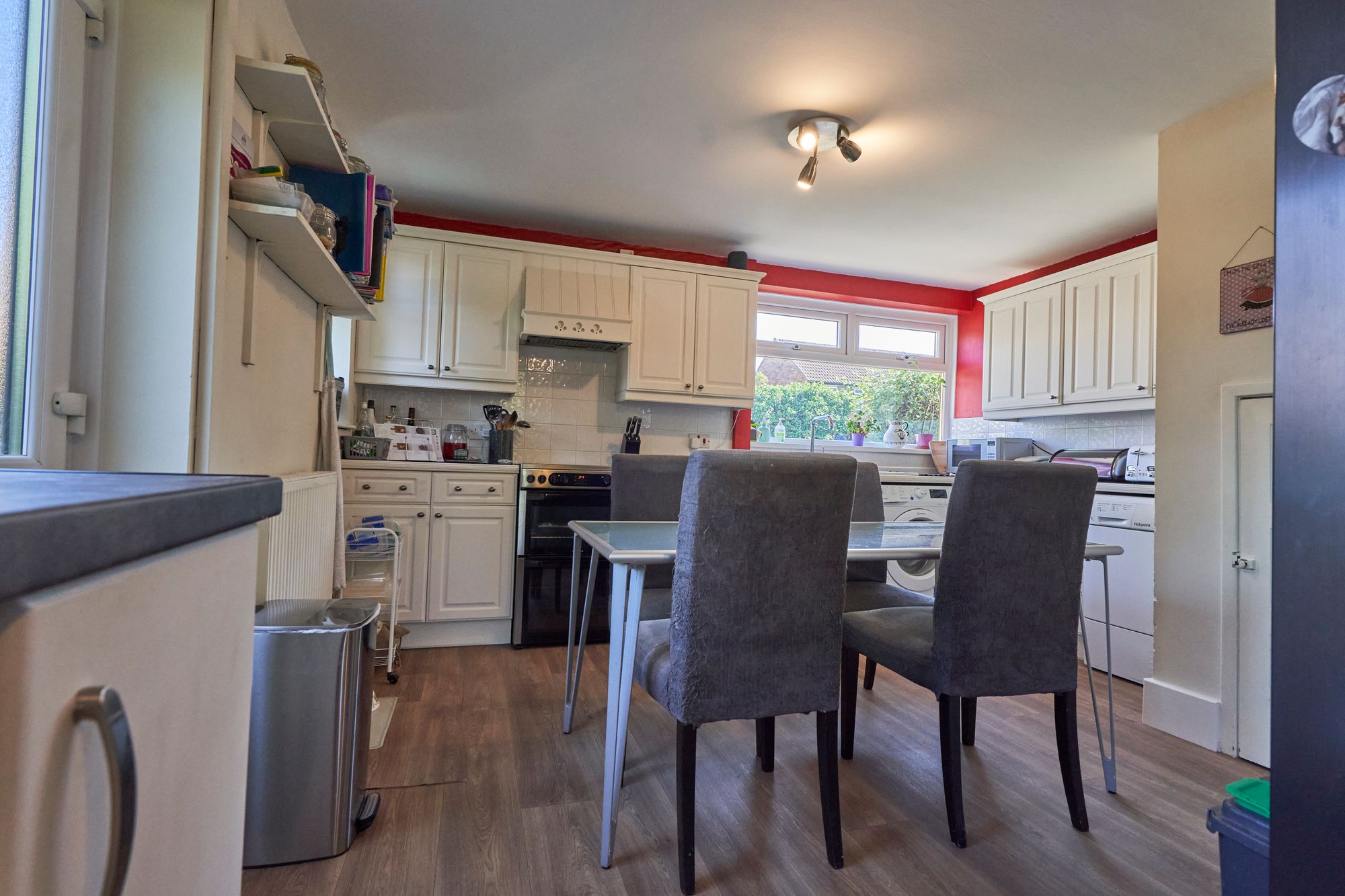 Poplar Avenue, Culcheth, WA3