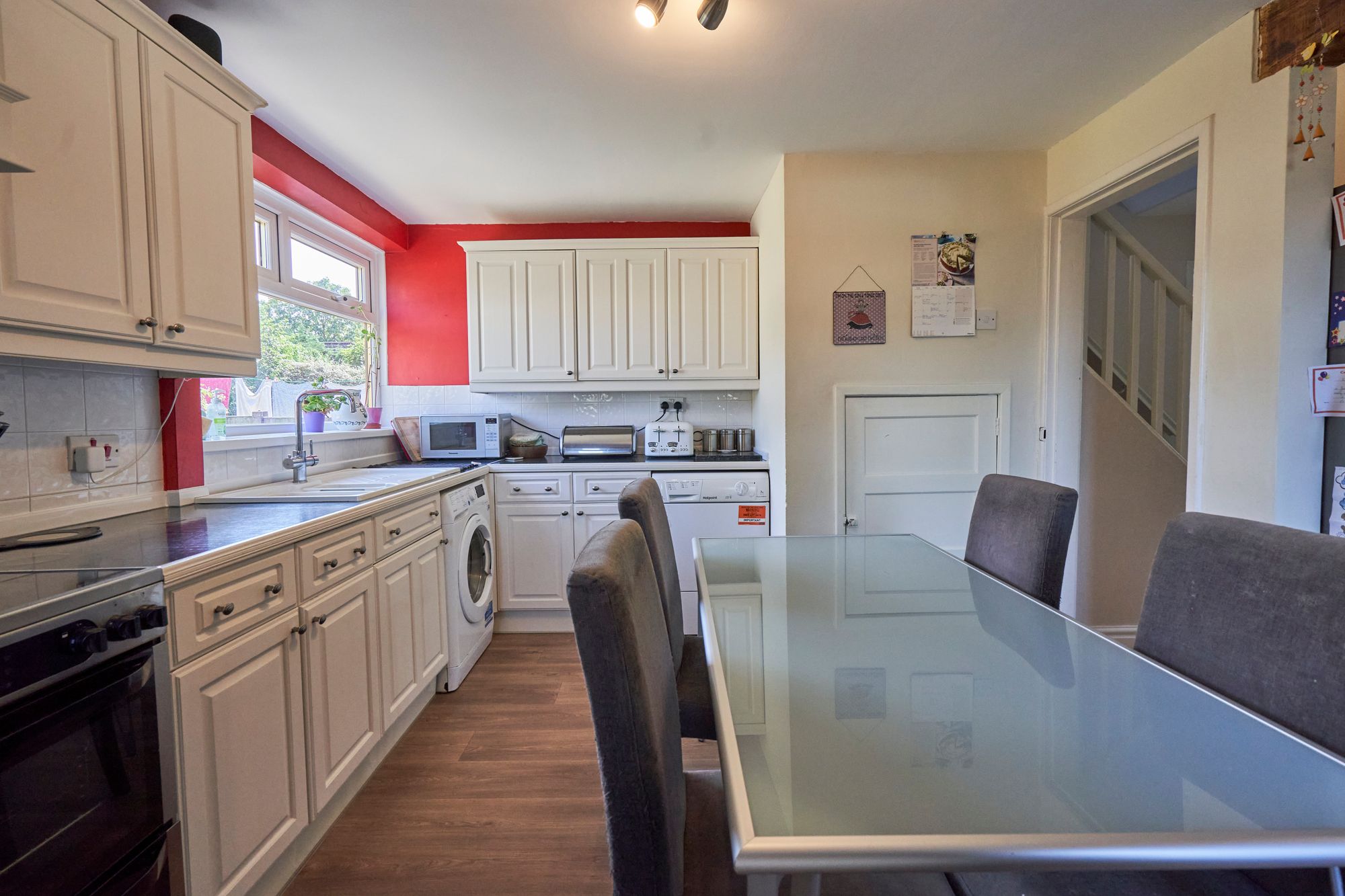 Poplar Avenue, Culcheth, WA3