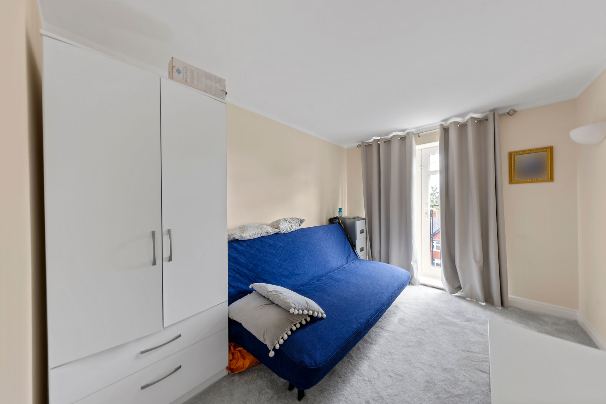 Wilderspool Causeway, Egremont Court Wilderspool Causeway, WA4