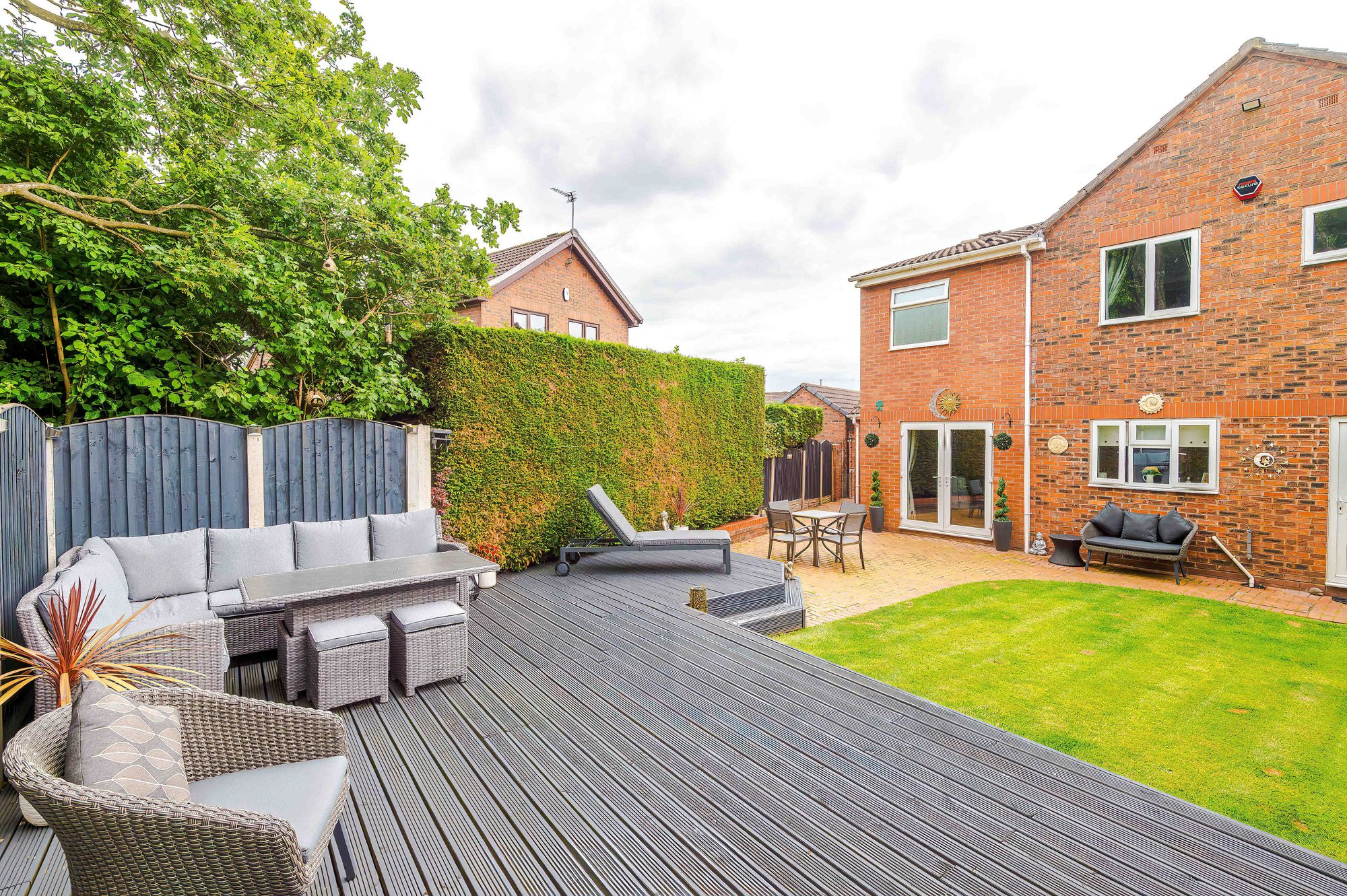 Rockingham Close, Birchwood, WA3