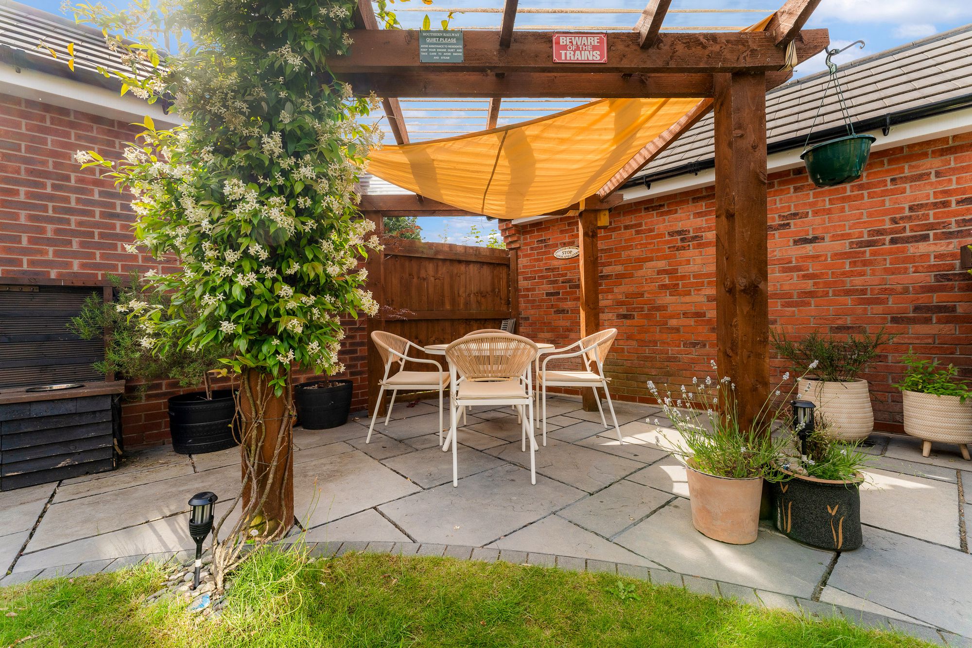 Bar Hill Close, Runcorn, WA7
