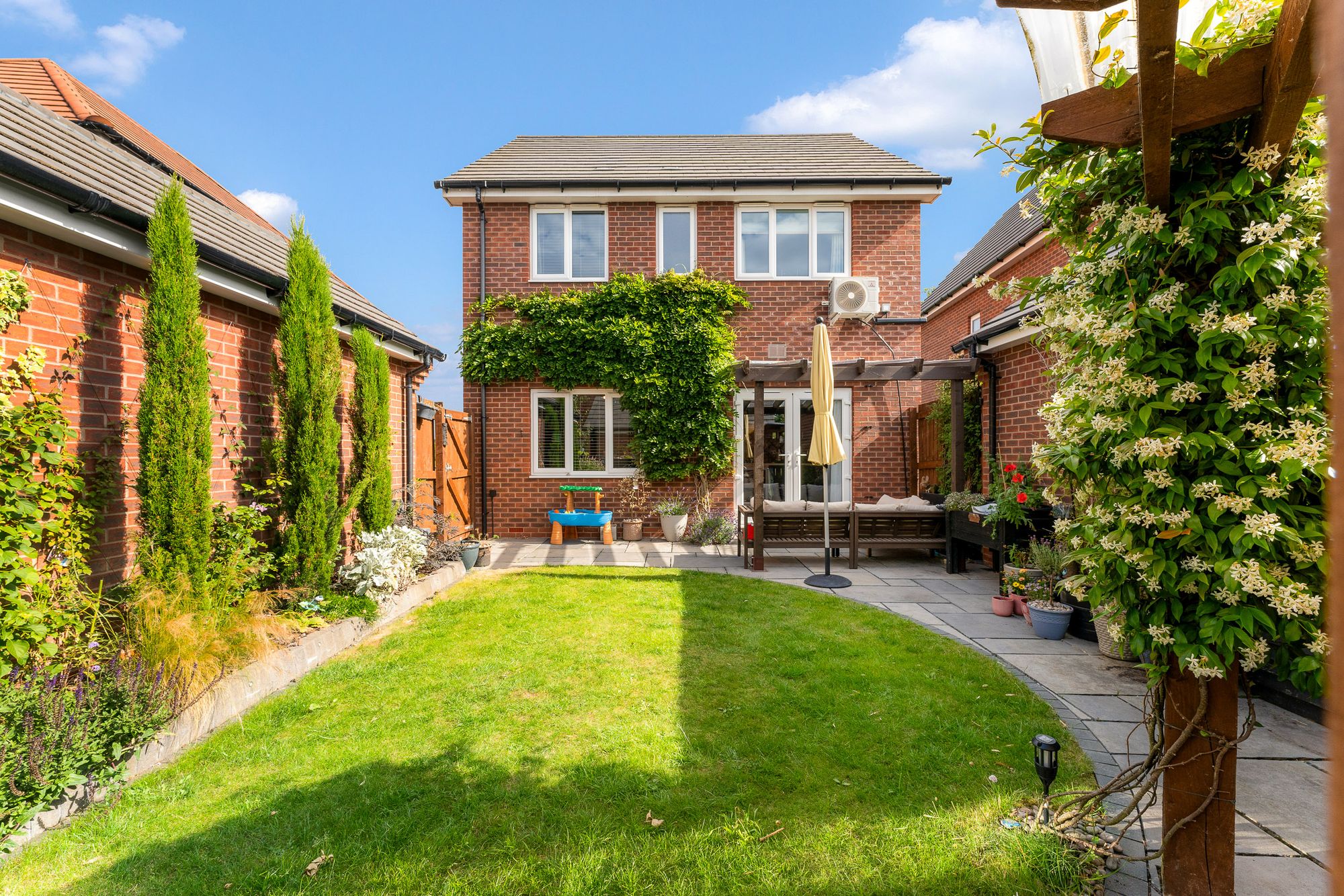 Bar Hill Close, Runcorn, WA7