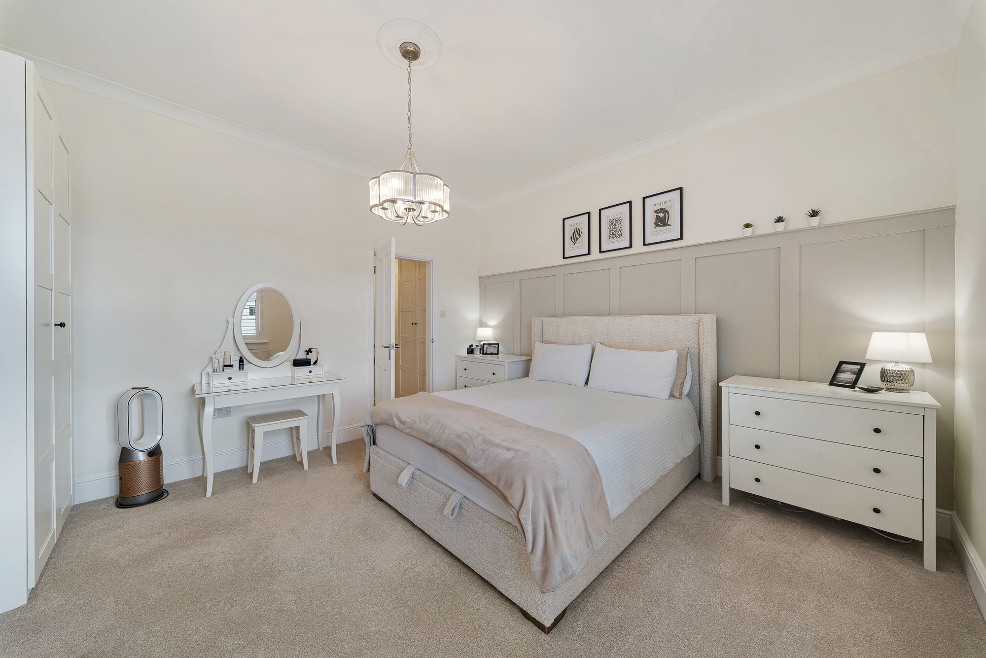 Upton Lane, Widnes, WA8