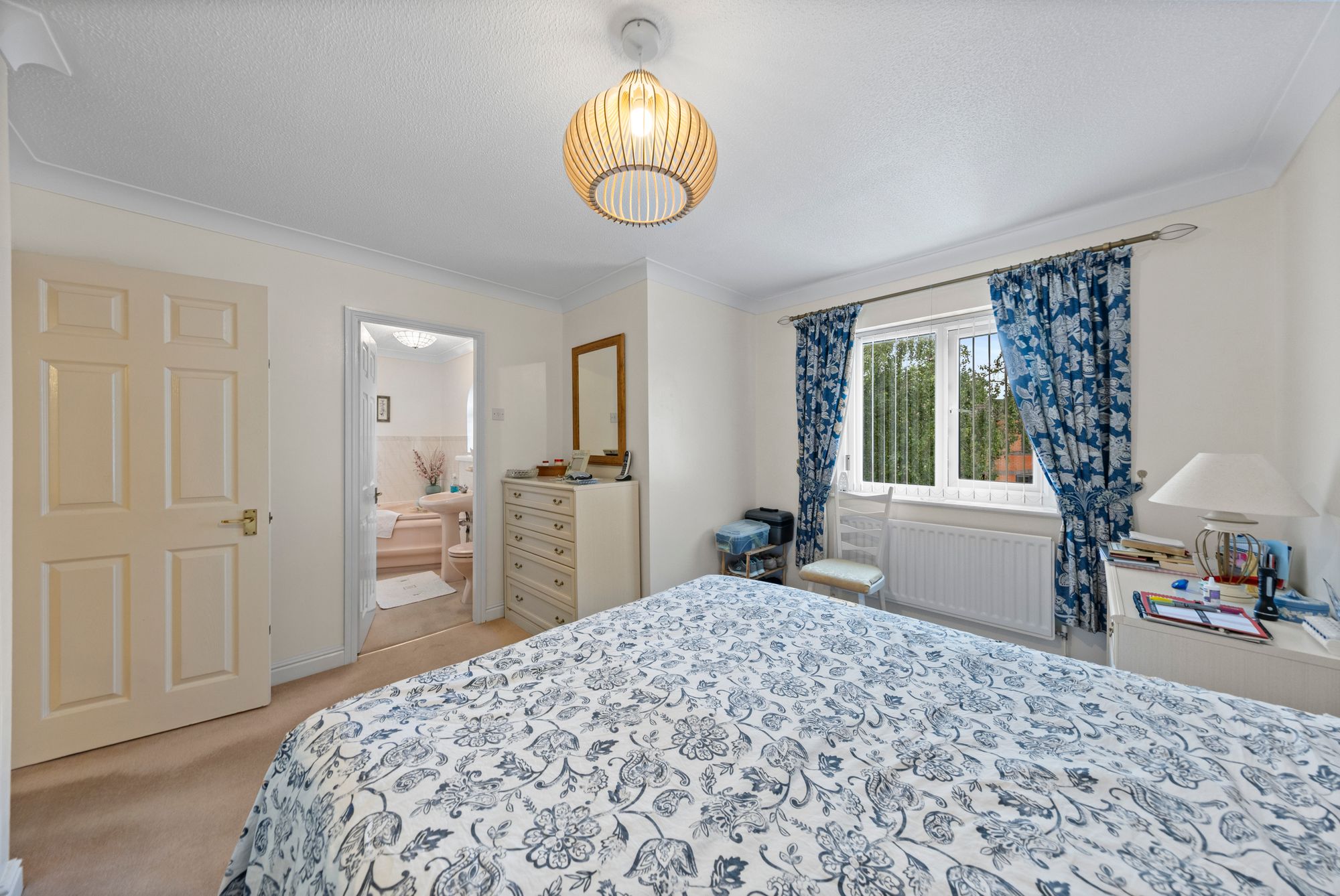 Ridgebourne Close, Callands, WA5
