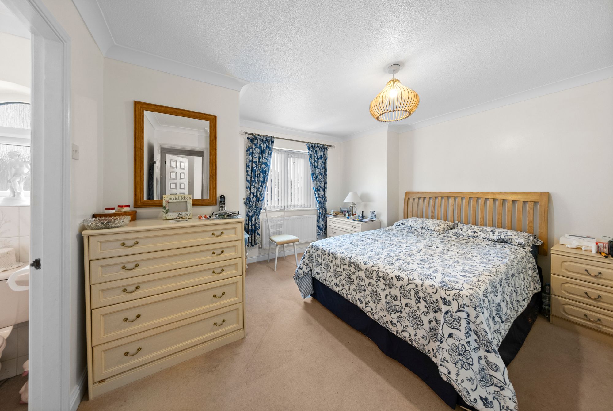 Ridgebourne Close, Callands, WA5
