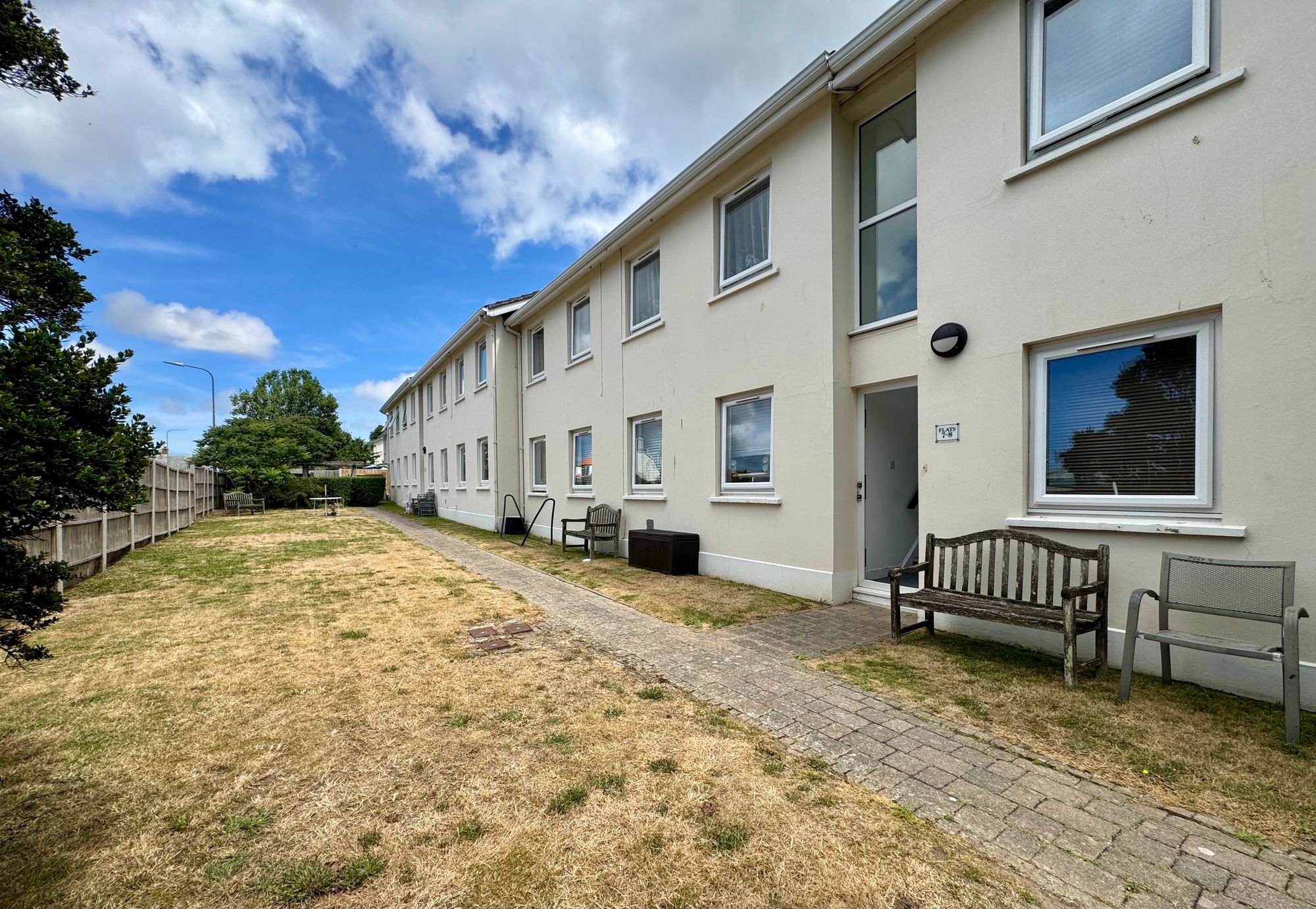 2 bed Property For Rent in St. Helier, Jersey