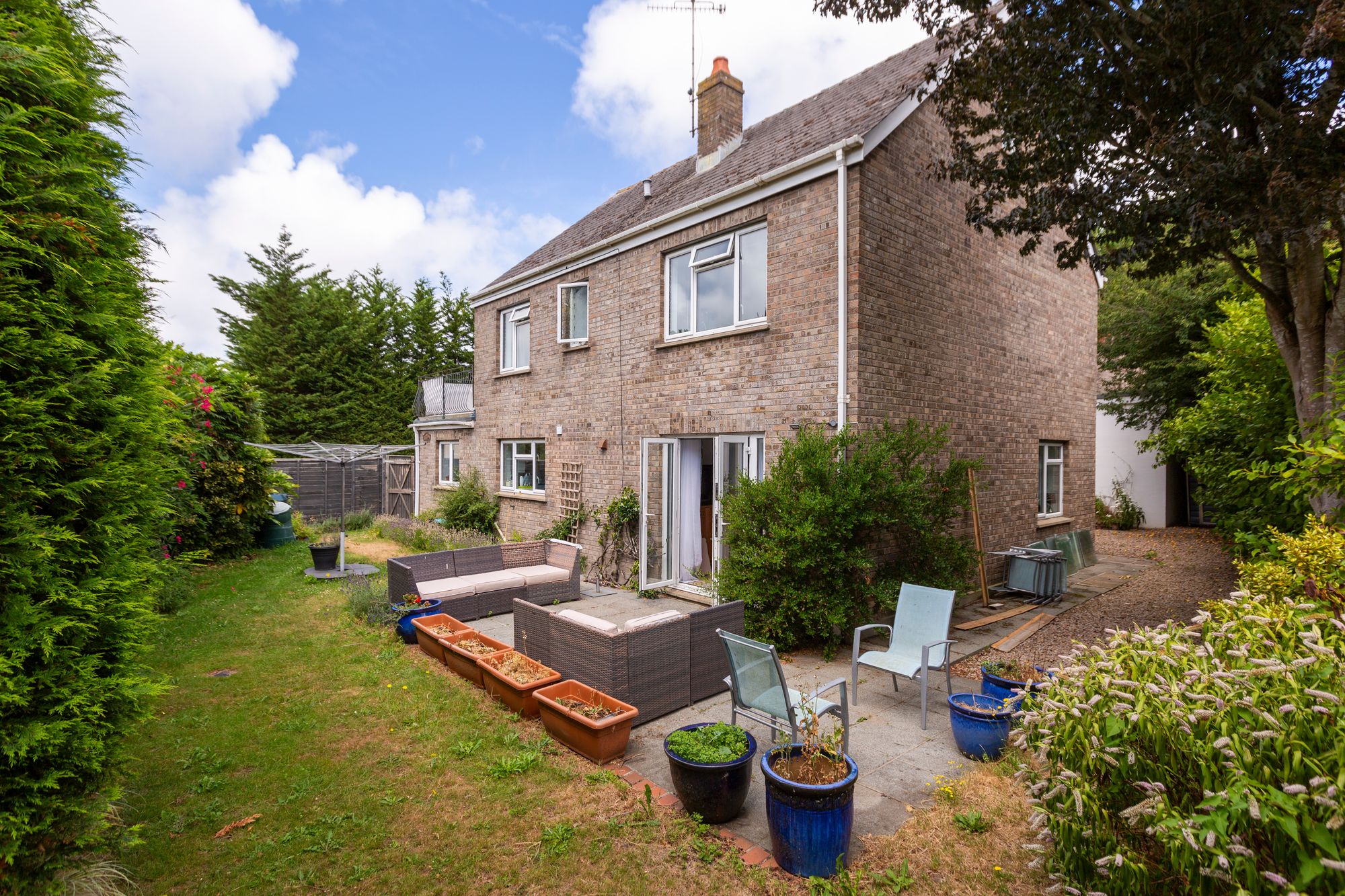 5 bed Detached House For Sale in St. Saviour, Jersey