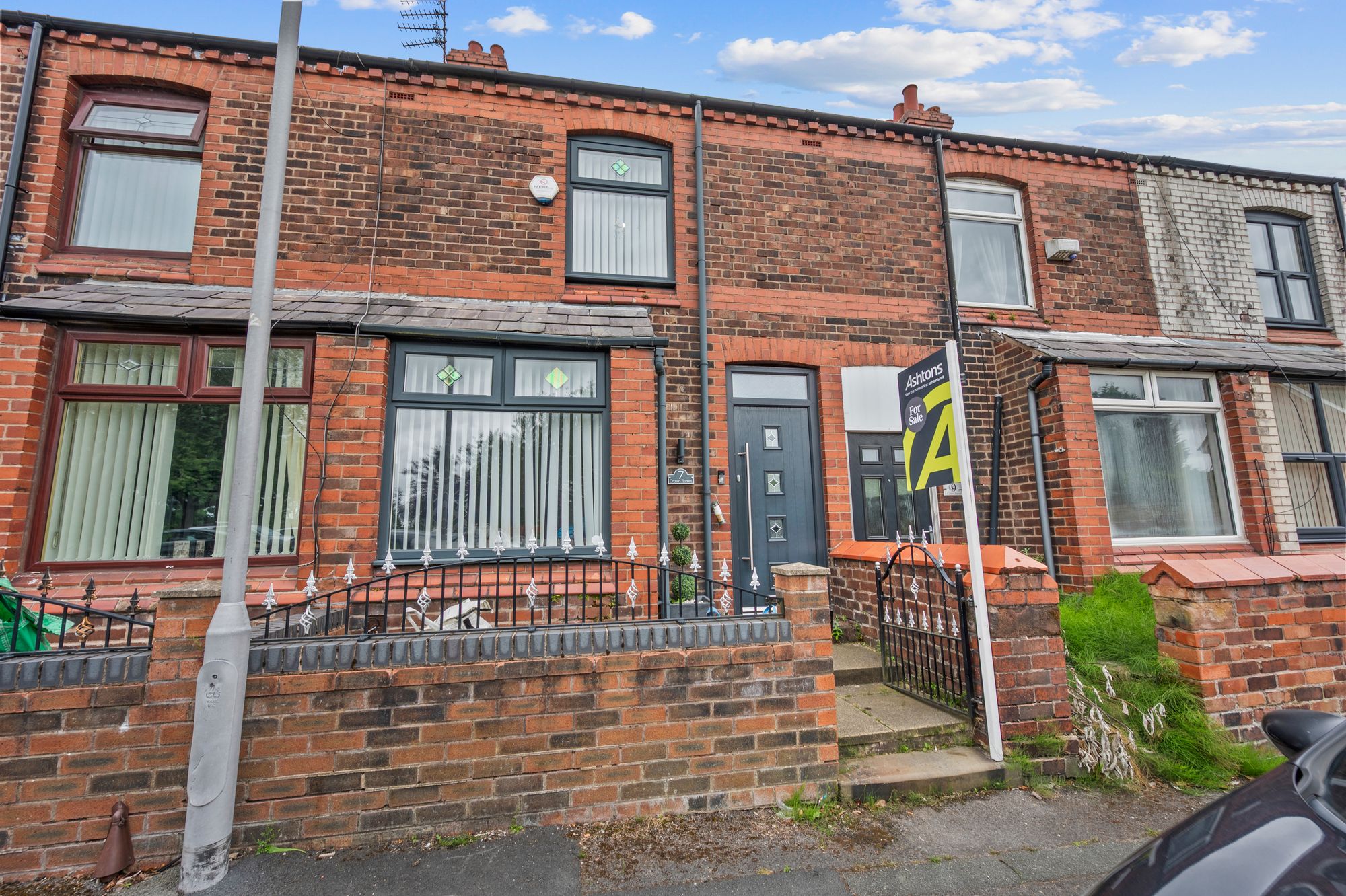 Crown Street, Thatto Heath, WA9