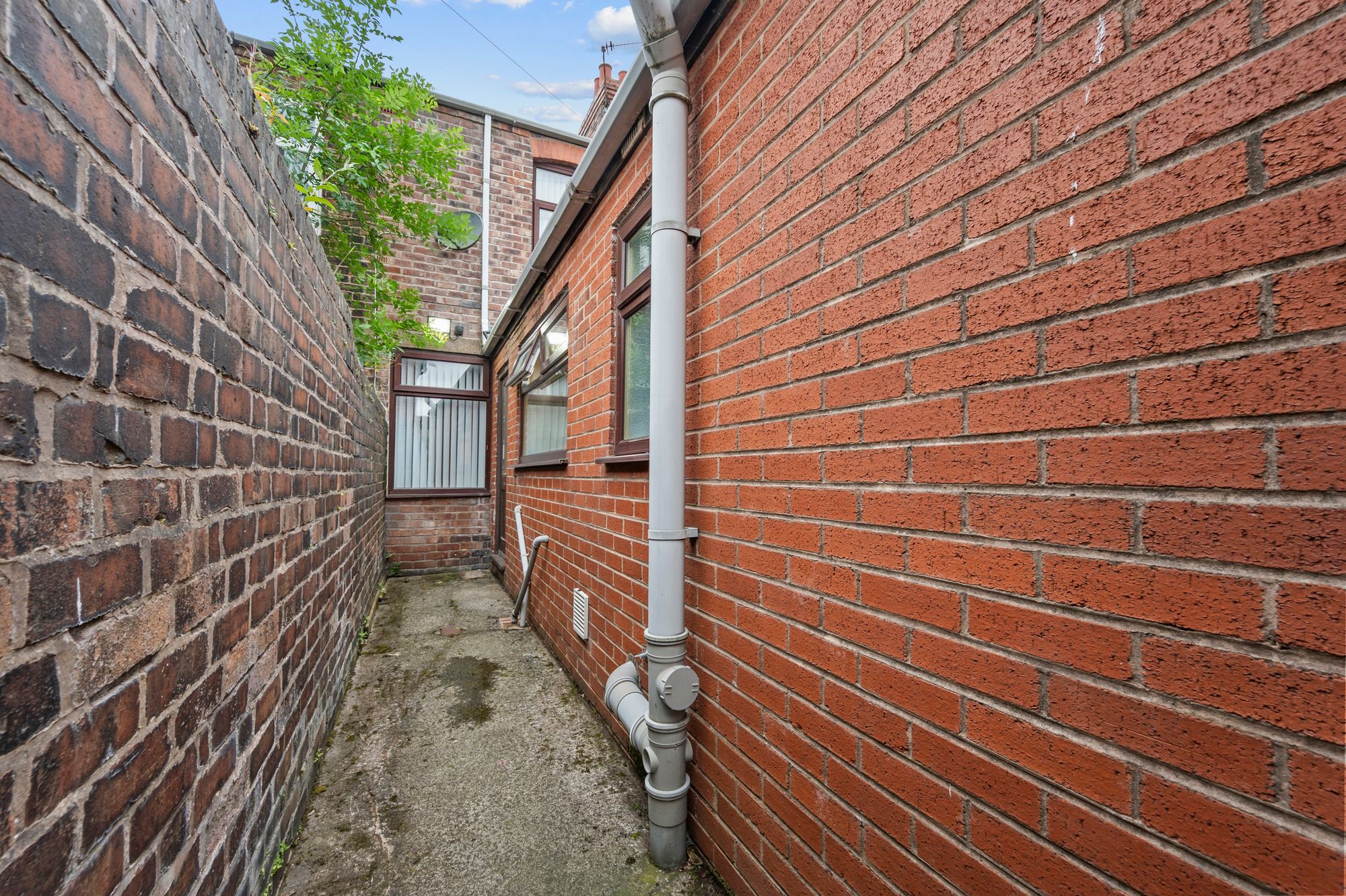 Crown Street, Thatto Heath, WA9