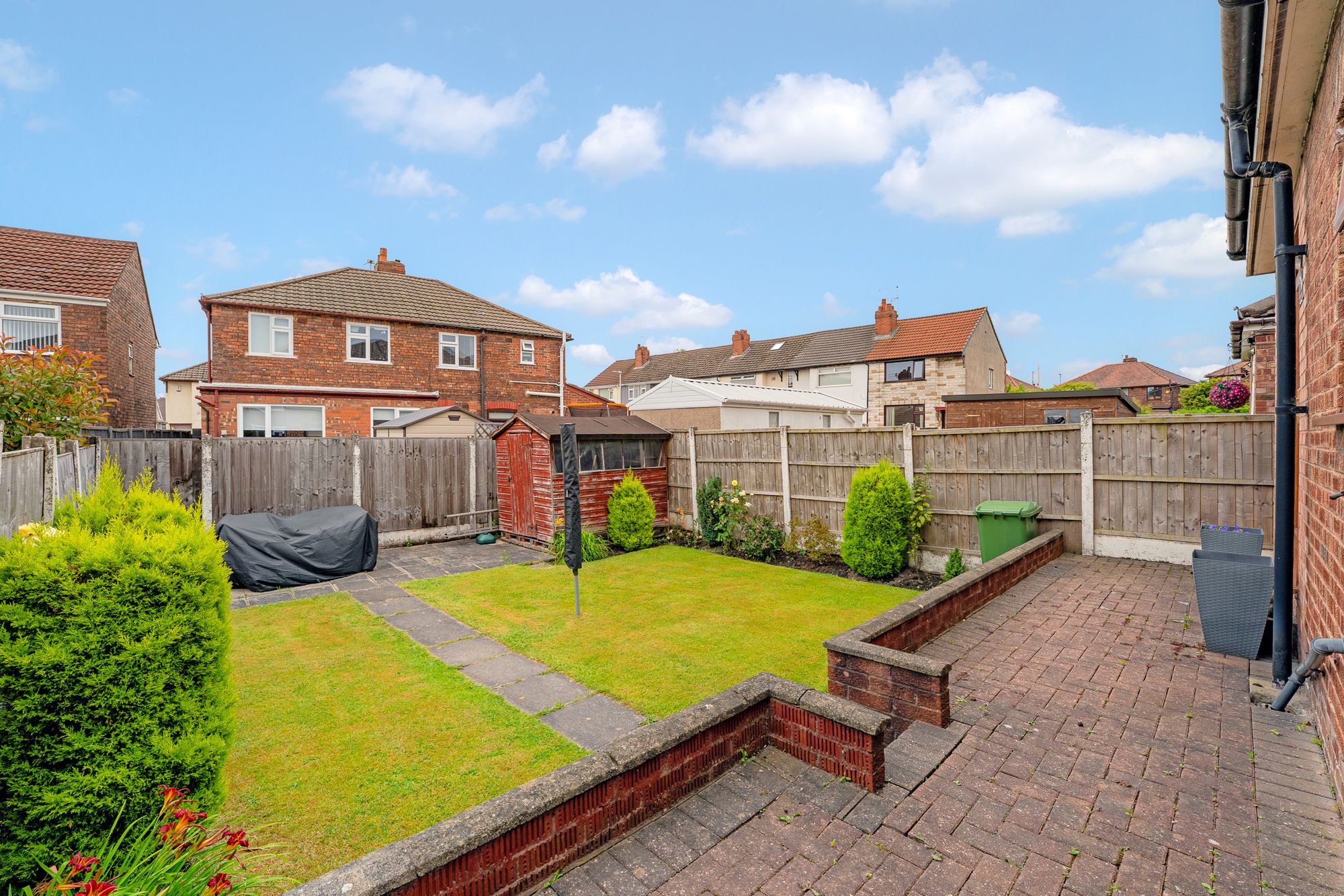 Claremont Drive, Widnes, WA8