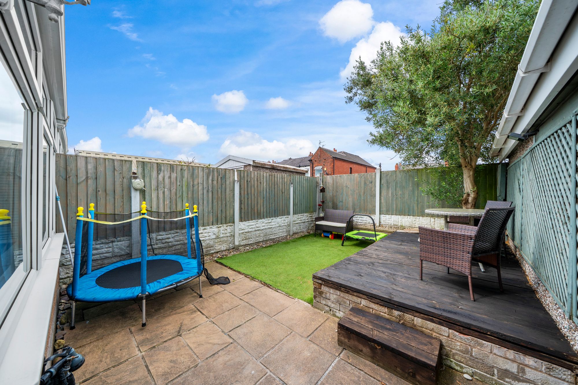 Greenbank, Abram, WN2