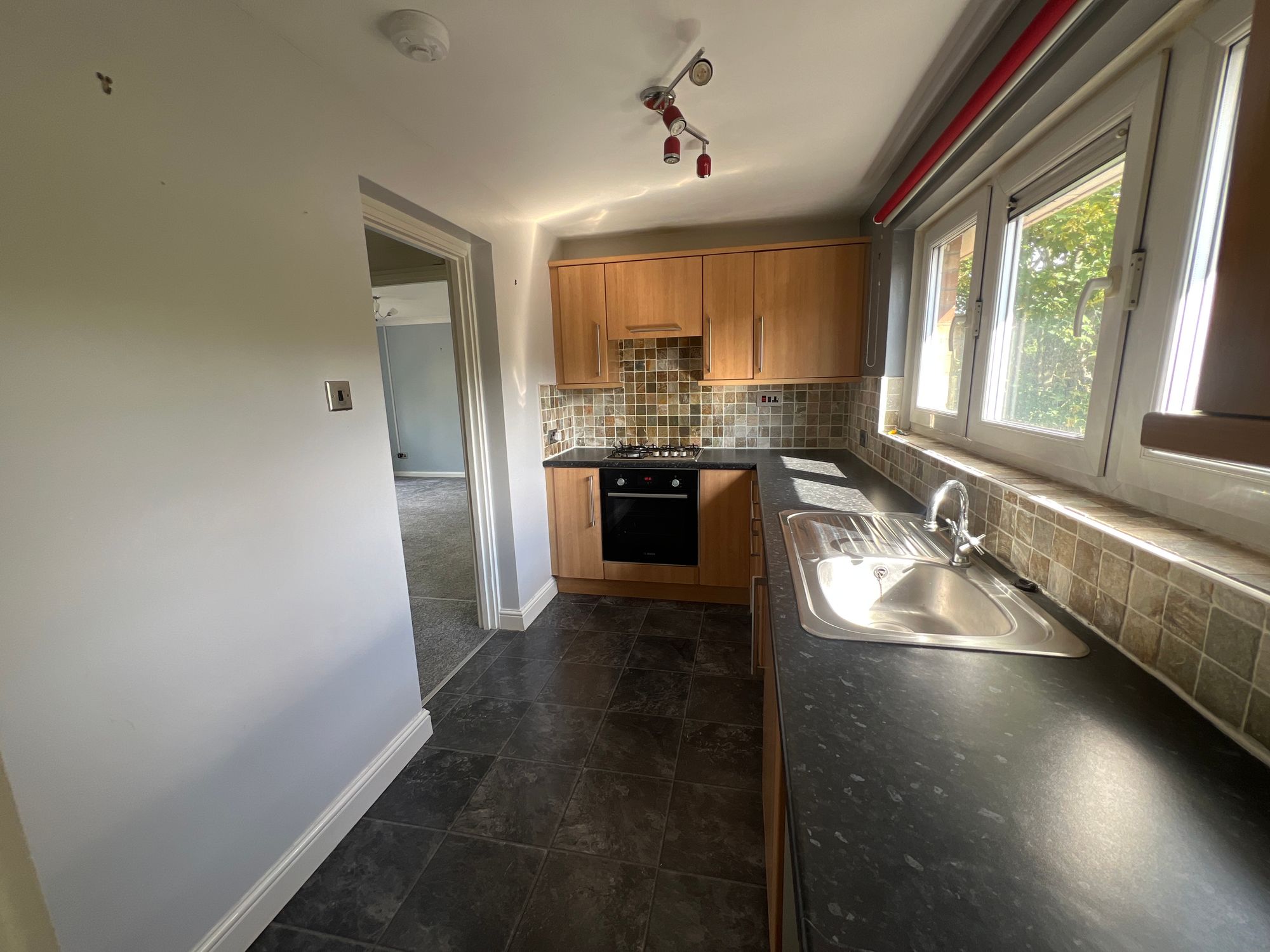 Longley Hall Road, Sheffield, S5 7EE - Gallery 2