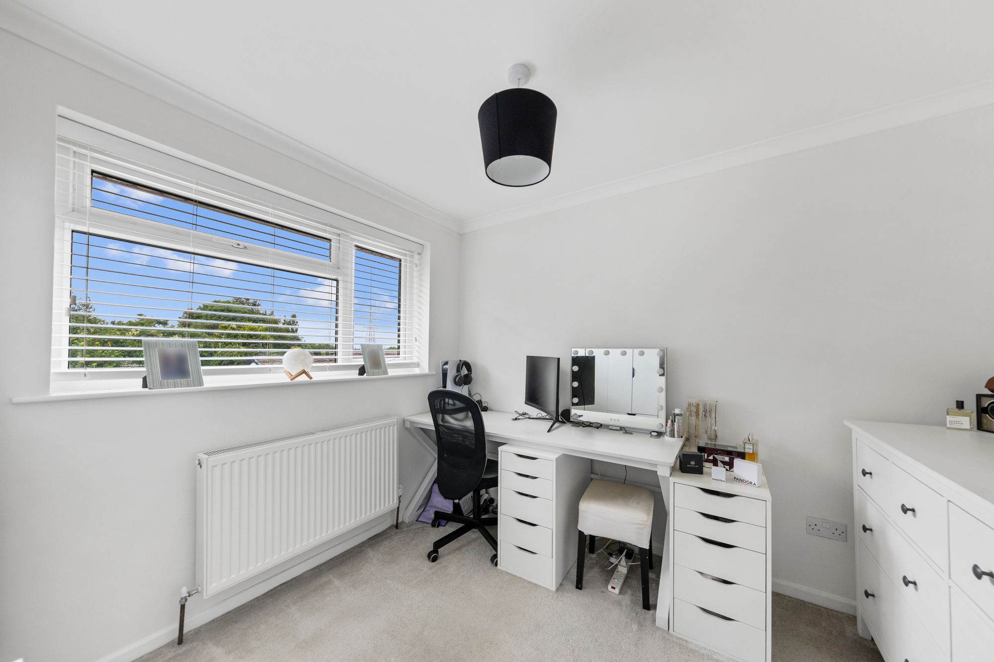Bluebell Court, Beechwood, WA7