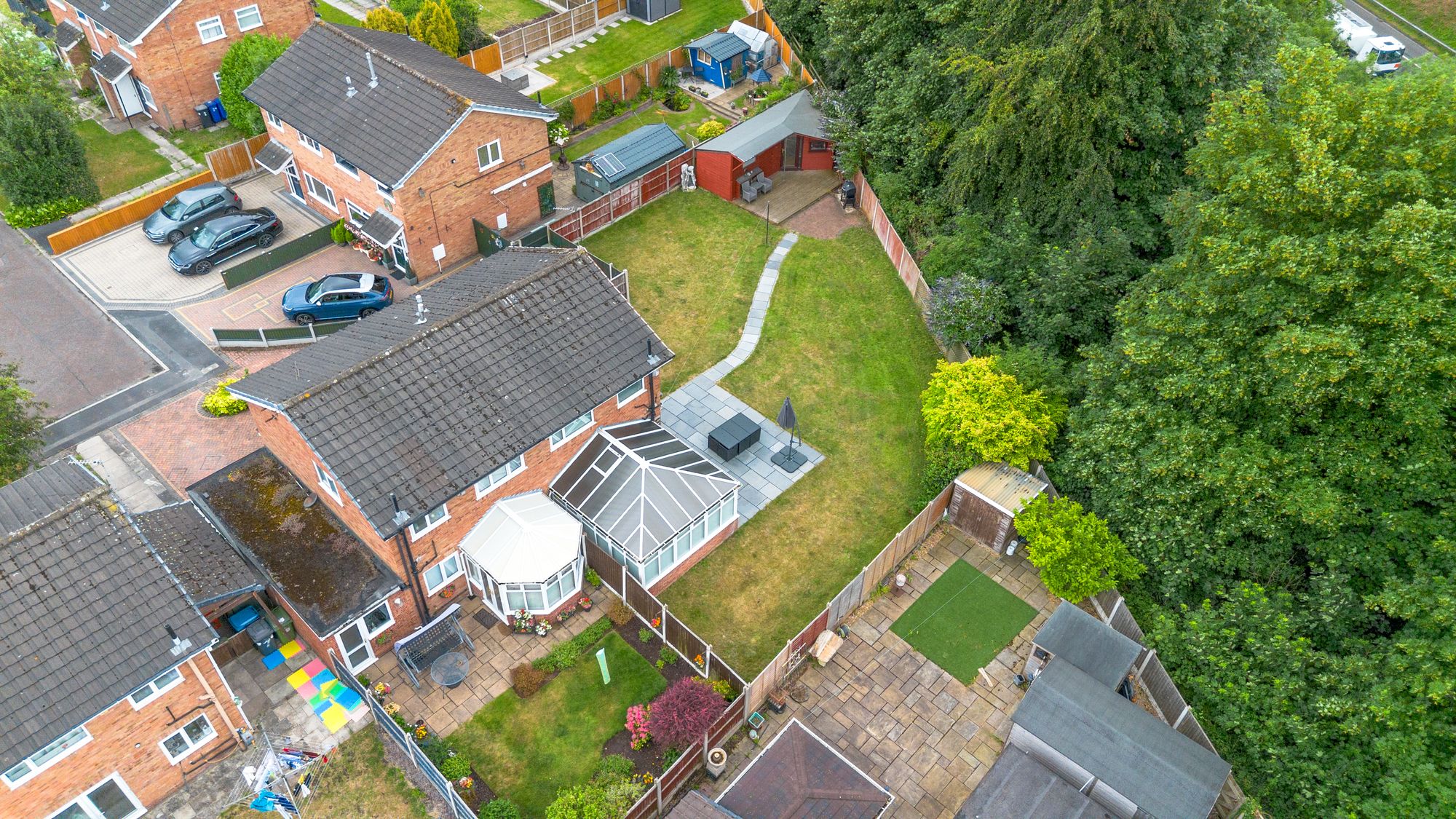 Bluebell Court, Beechwood, WA7