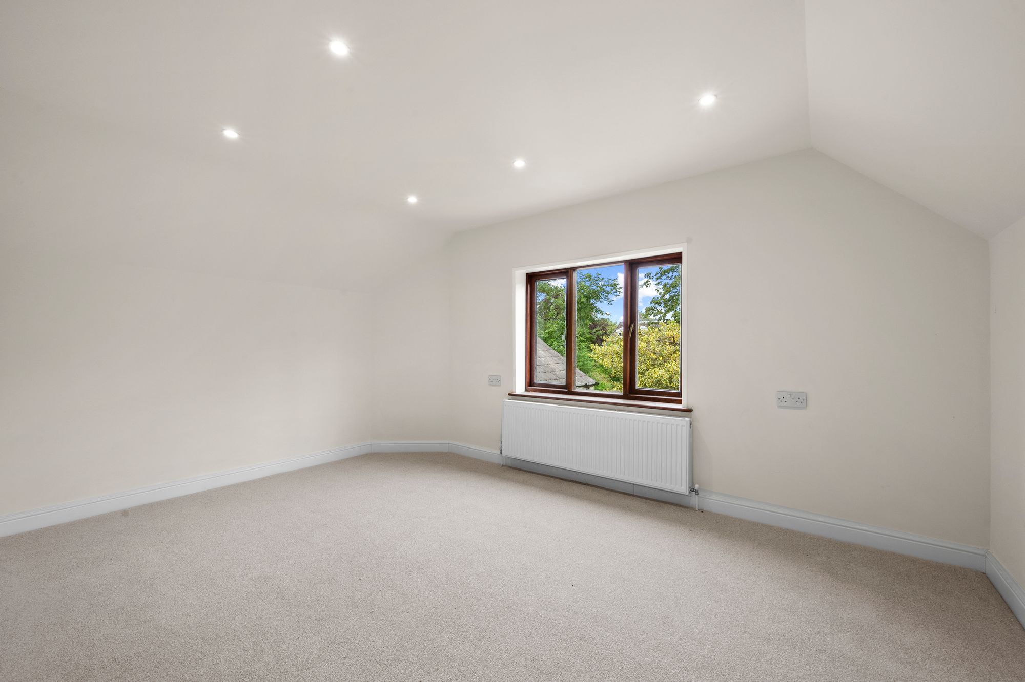 Rainford Road, Dentons Green, WA10