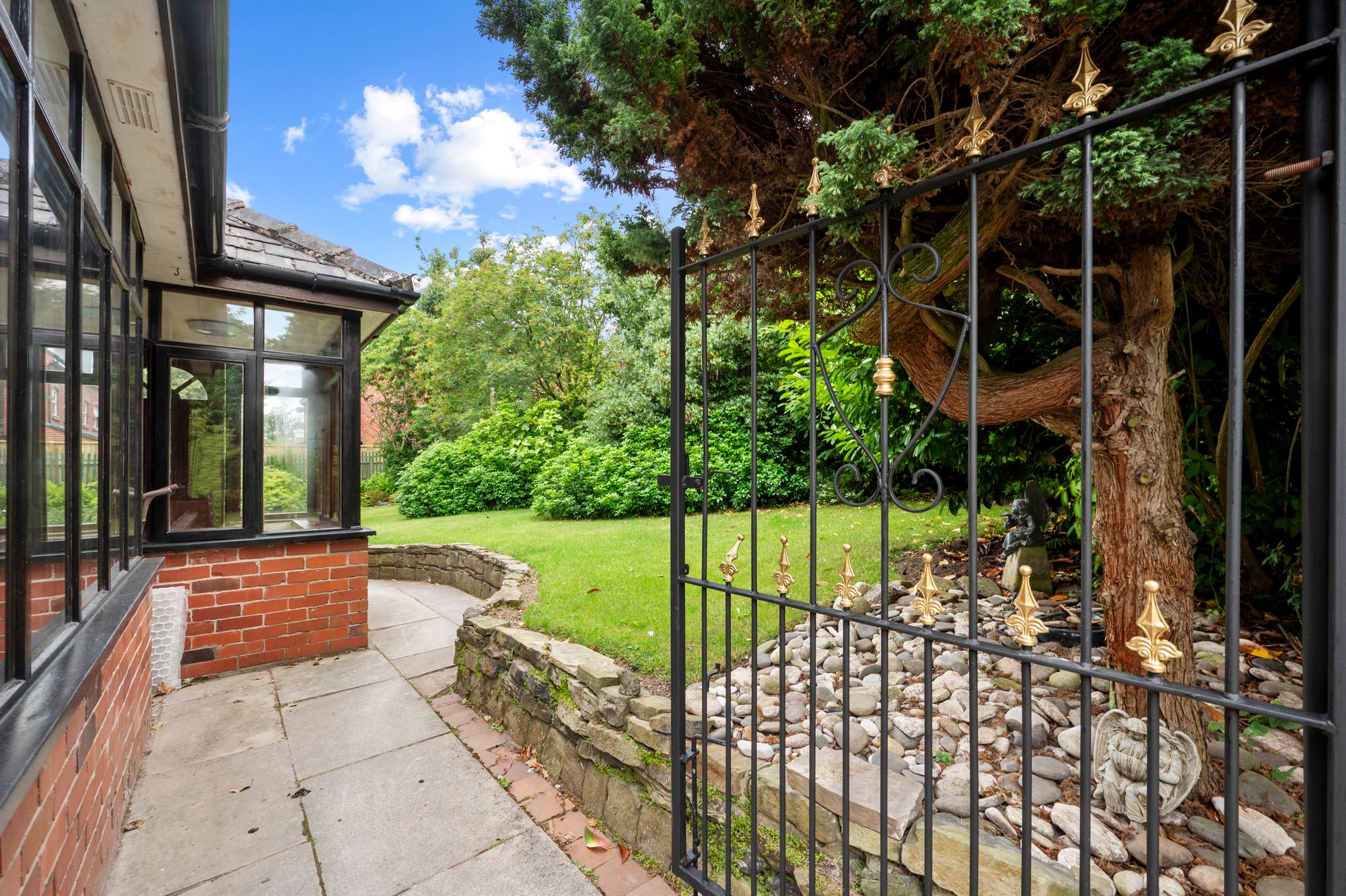 Rainford Road, Dentons Green, WA10