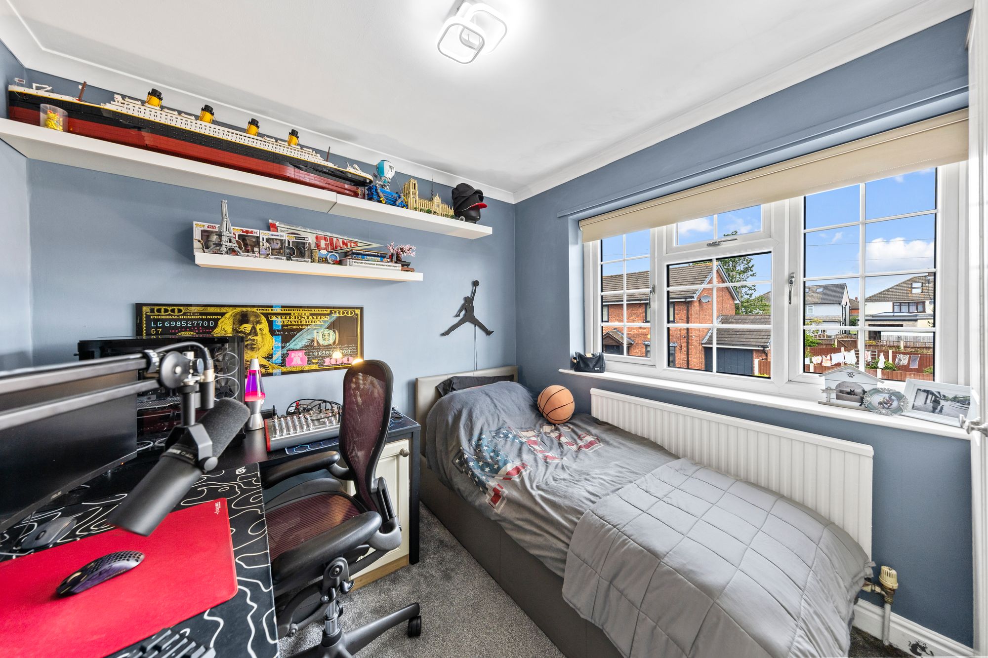 Henderson Close, Great Sankey, WA5