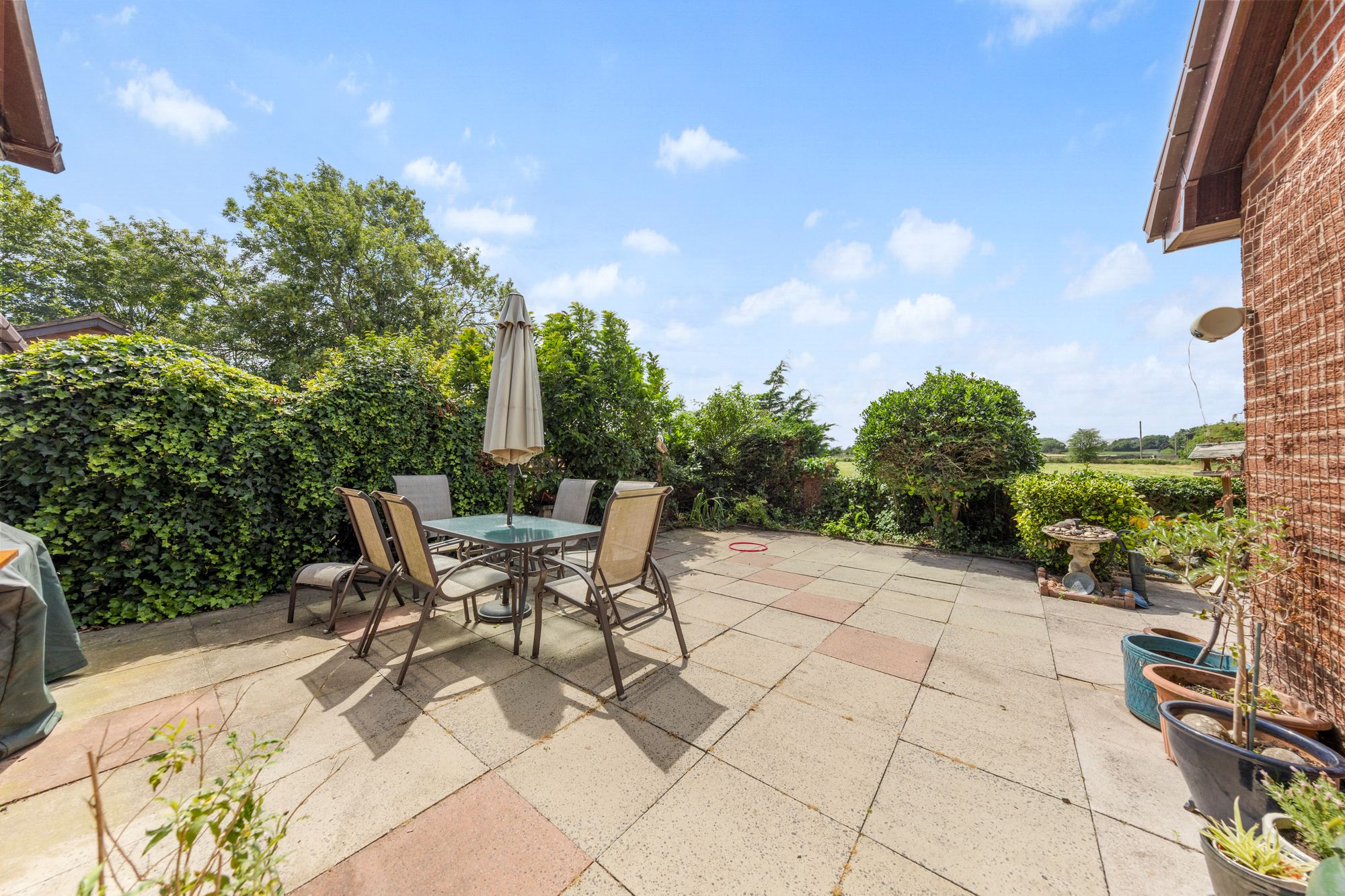 Leigh End, Glazebury, WA3