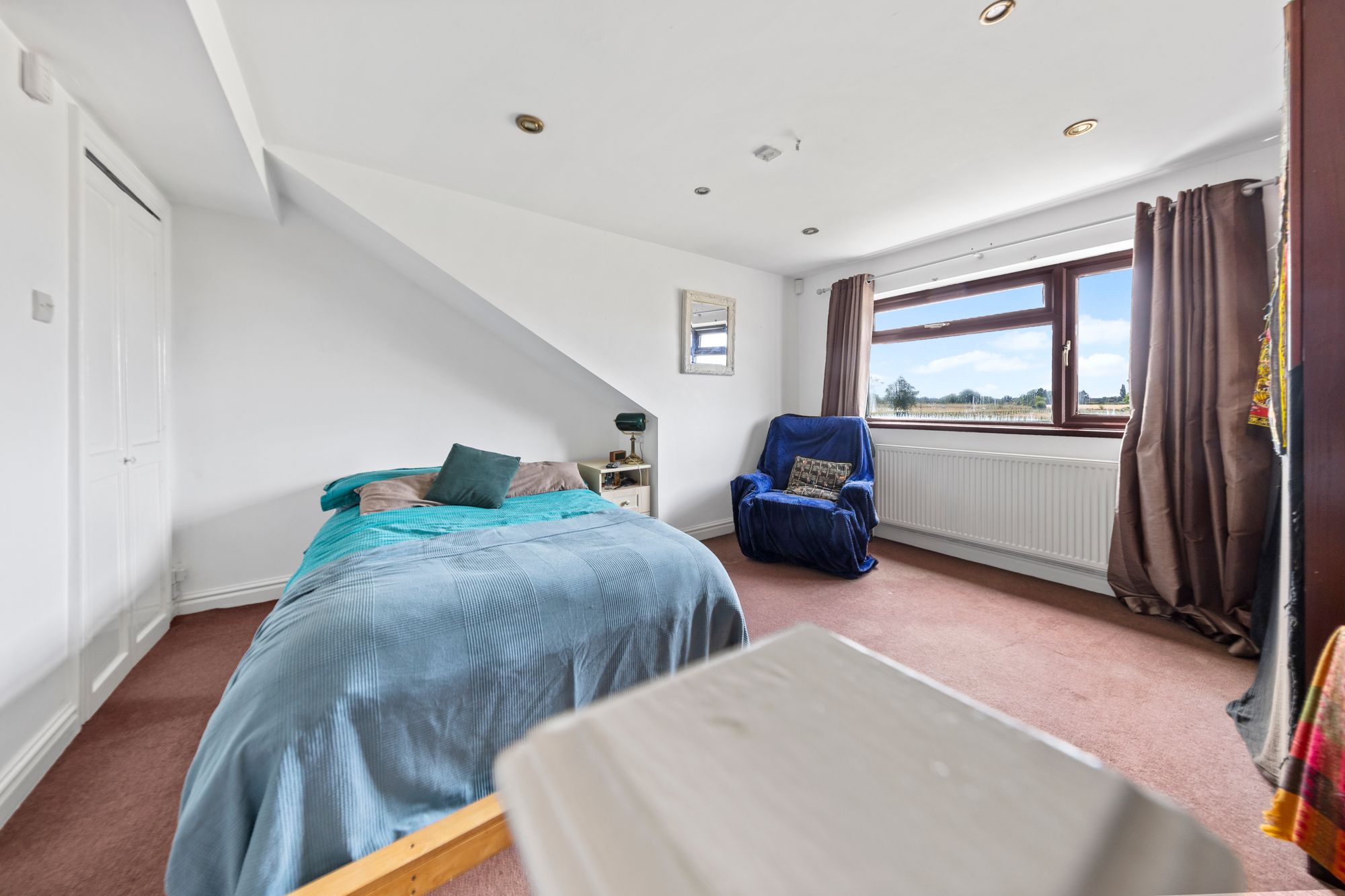 Leigh End, Glazebury, WA3