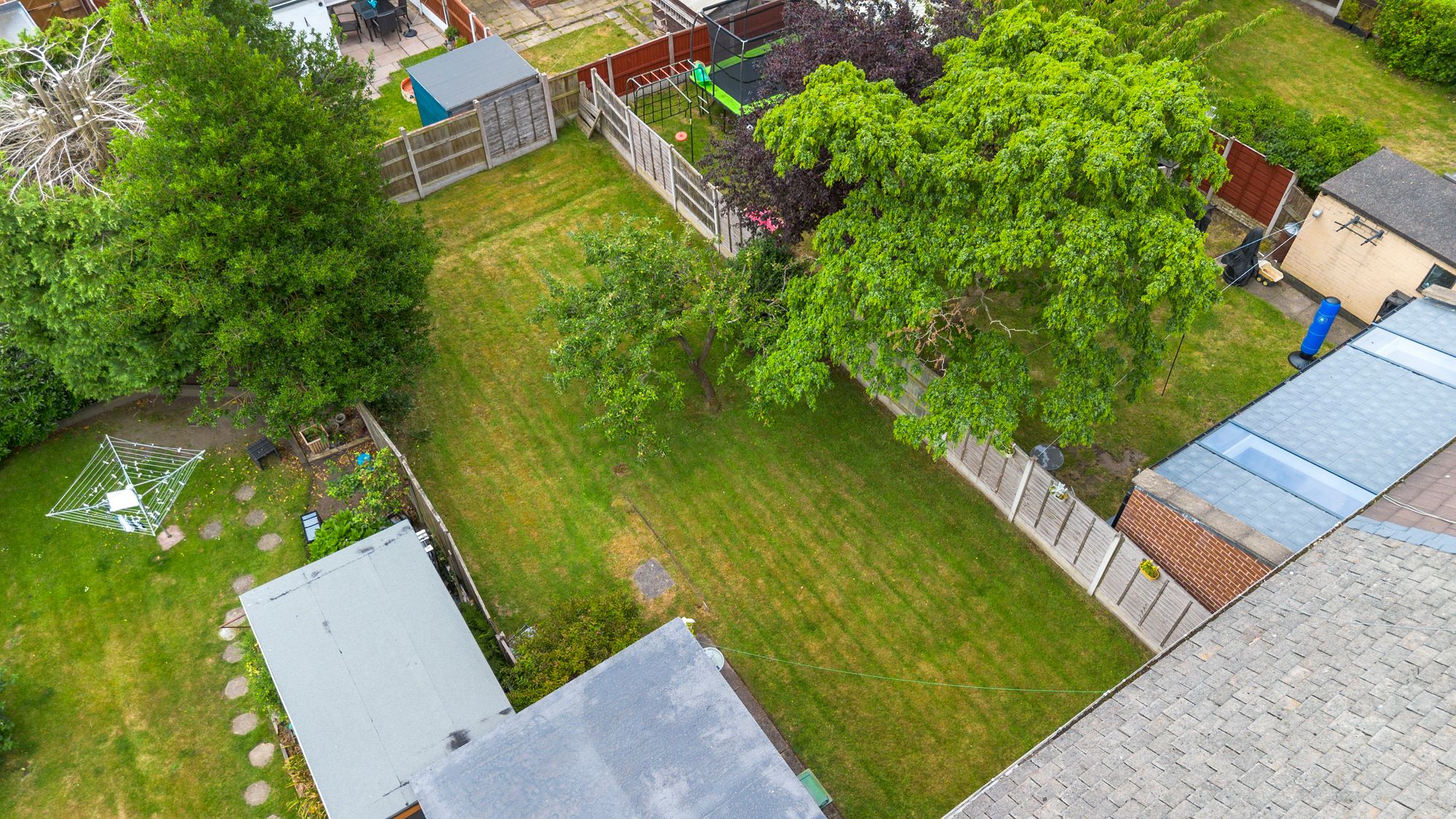 Clifton Close, Woolston, WA1